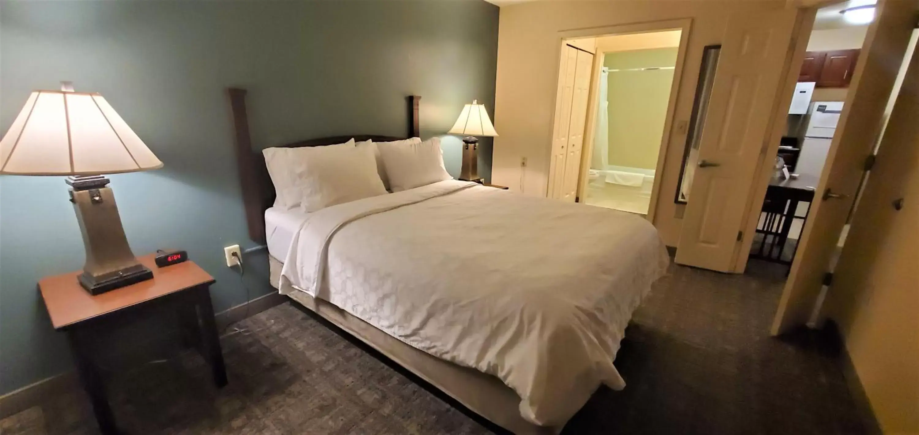 Two-Bedroom Suite with River View in Staybridge Suites Rochester University, an IHG Hotel Two-Bedroom Suite with River View in Staybridge Suites Rochester University, an IHG Hotel
