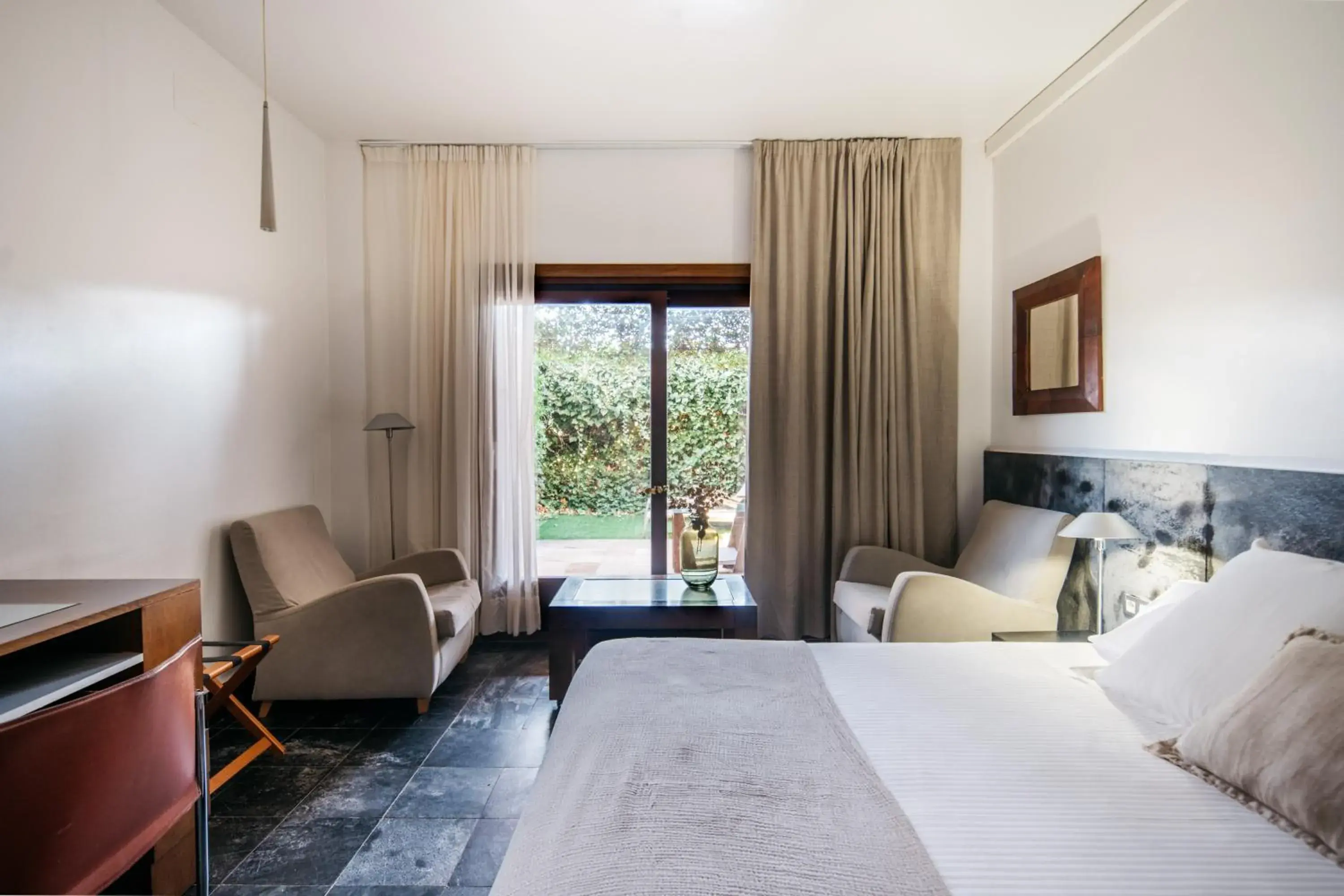 Superior Double or Twin Room with Terrace in Hotel Monument Mas Passamaner Superior Double or Twin Room with Terrace in Hotel Monument Mas Passamaner