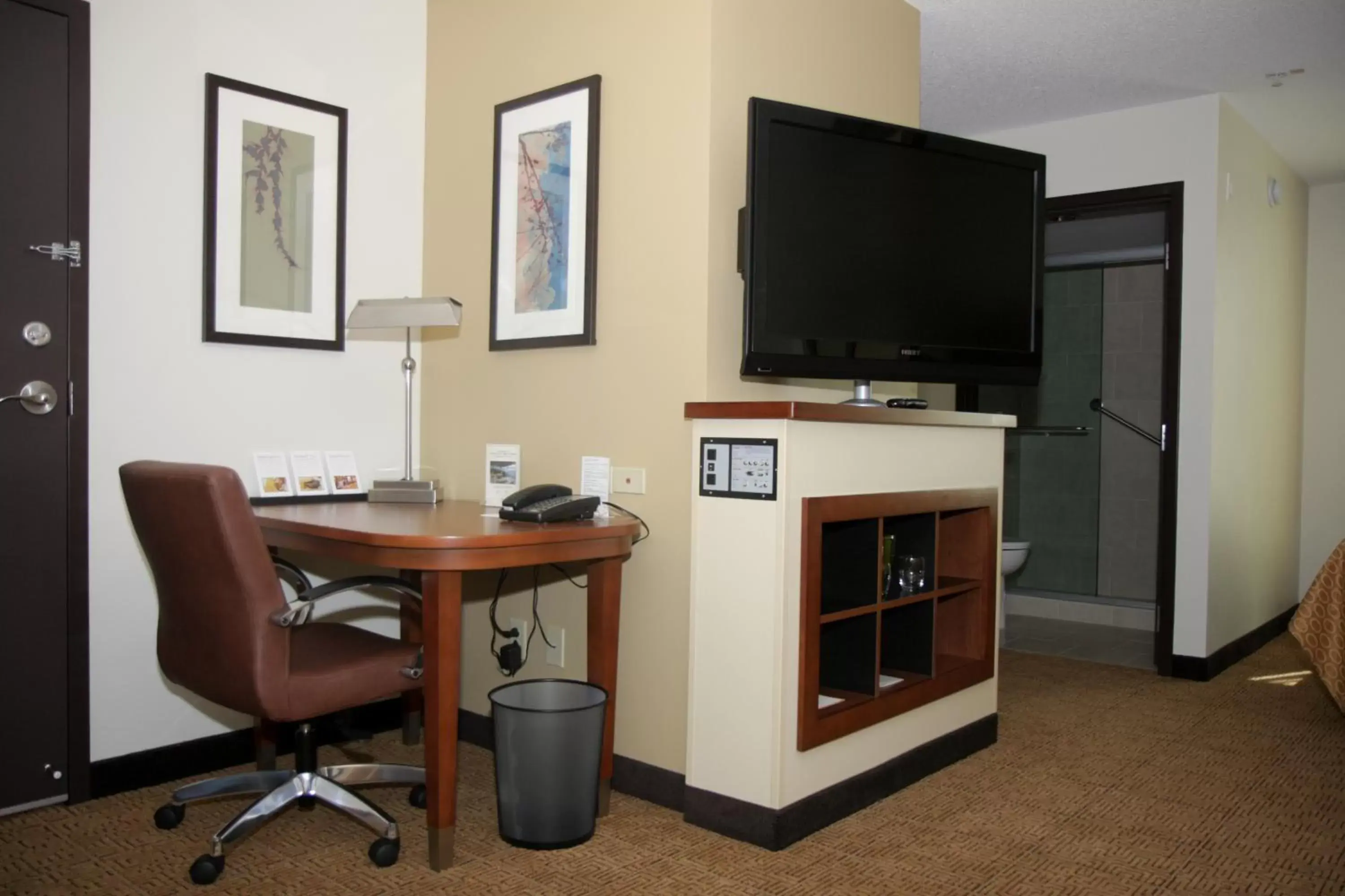 King Room with Sofa Bed - High Floor in Hyatt Place Fort Myers at the Forum King Room with Sofa Bed - High Floor in Hyatt Place Fort Myers at the Forum