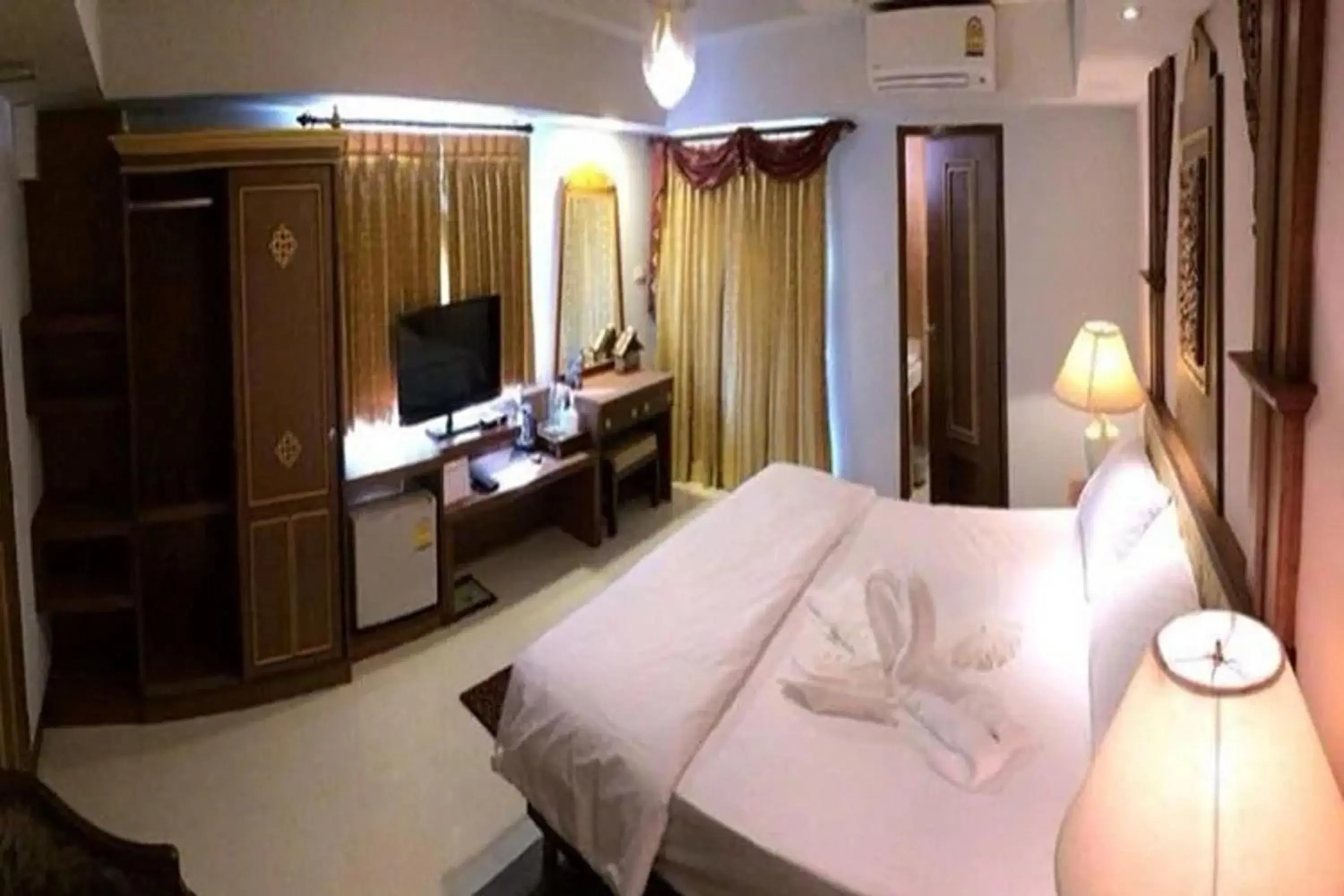 Superior Double Room in Kim Hotel @ Morleng Superior Double Room in Kim Hotel @ Morleng