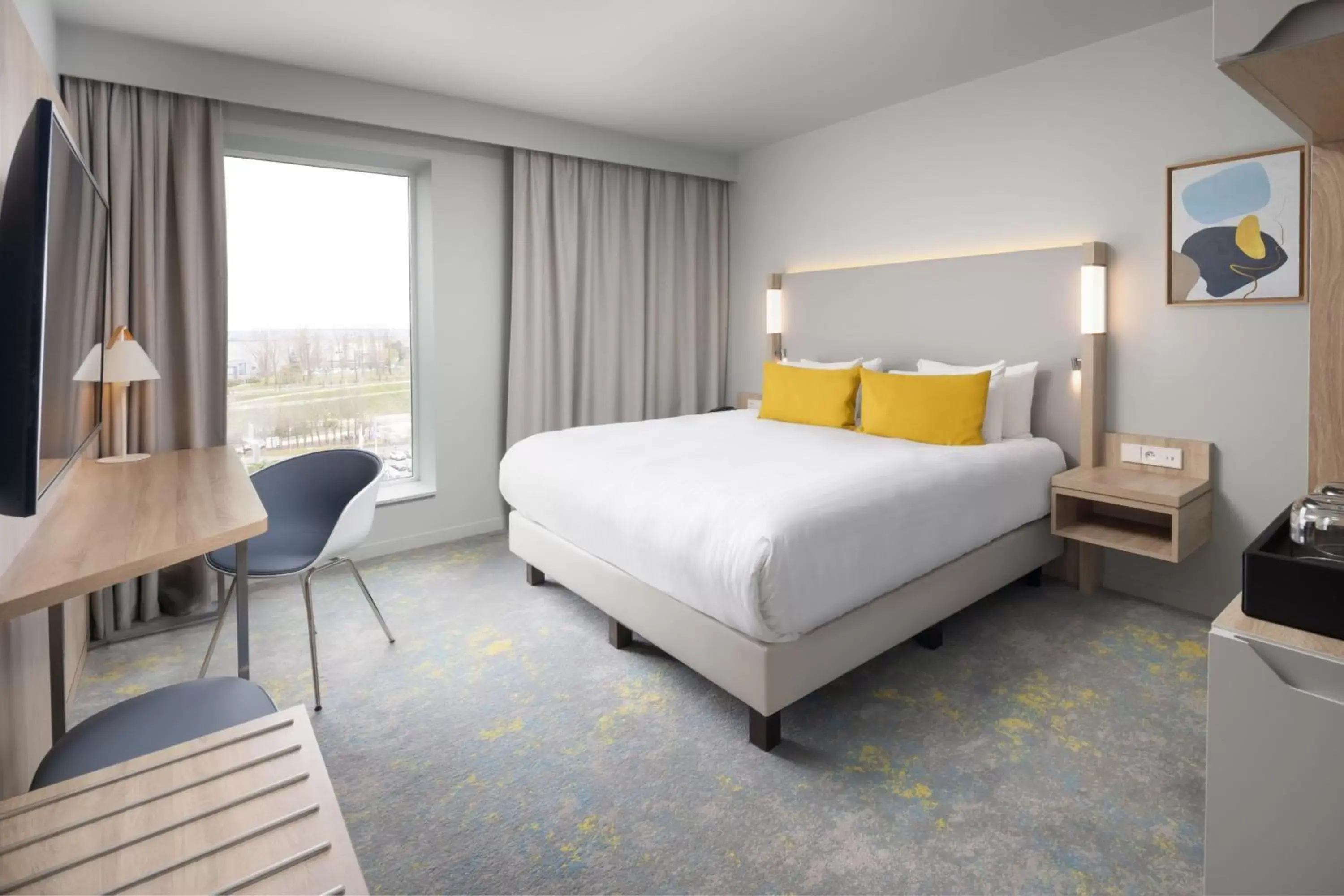 Superior Room - High Floor in Courtyard by Marriott Paris Charles de Gaulle Central Airport Superior Room - High Floor in Courtyard by Marriott Paris Charles de Gaulle Central Airport