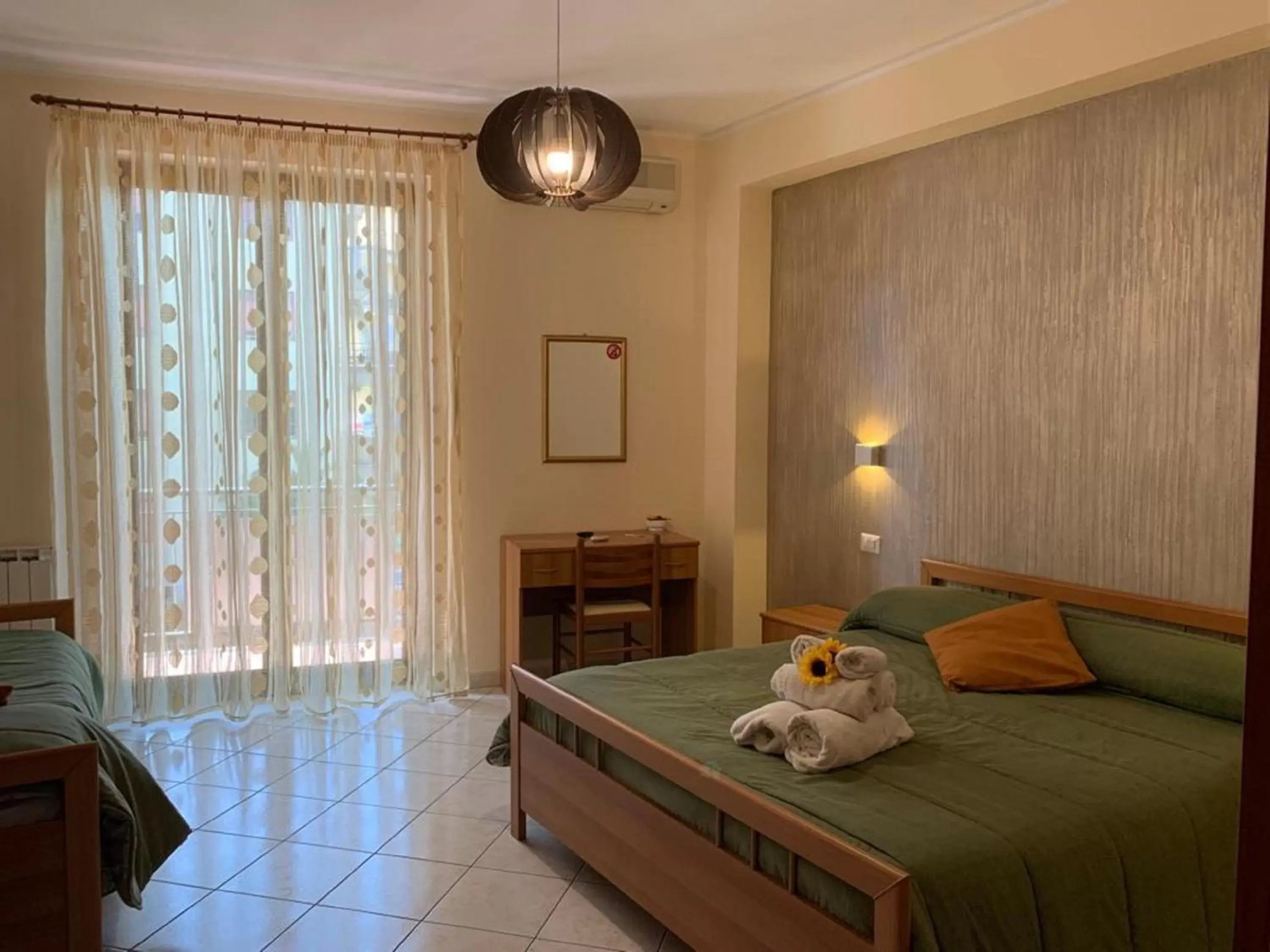 Triple Room with Private Bathroom in B&B Casabella Triple Room with Private Bathroom in B&B Casabella