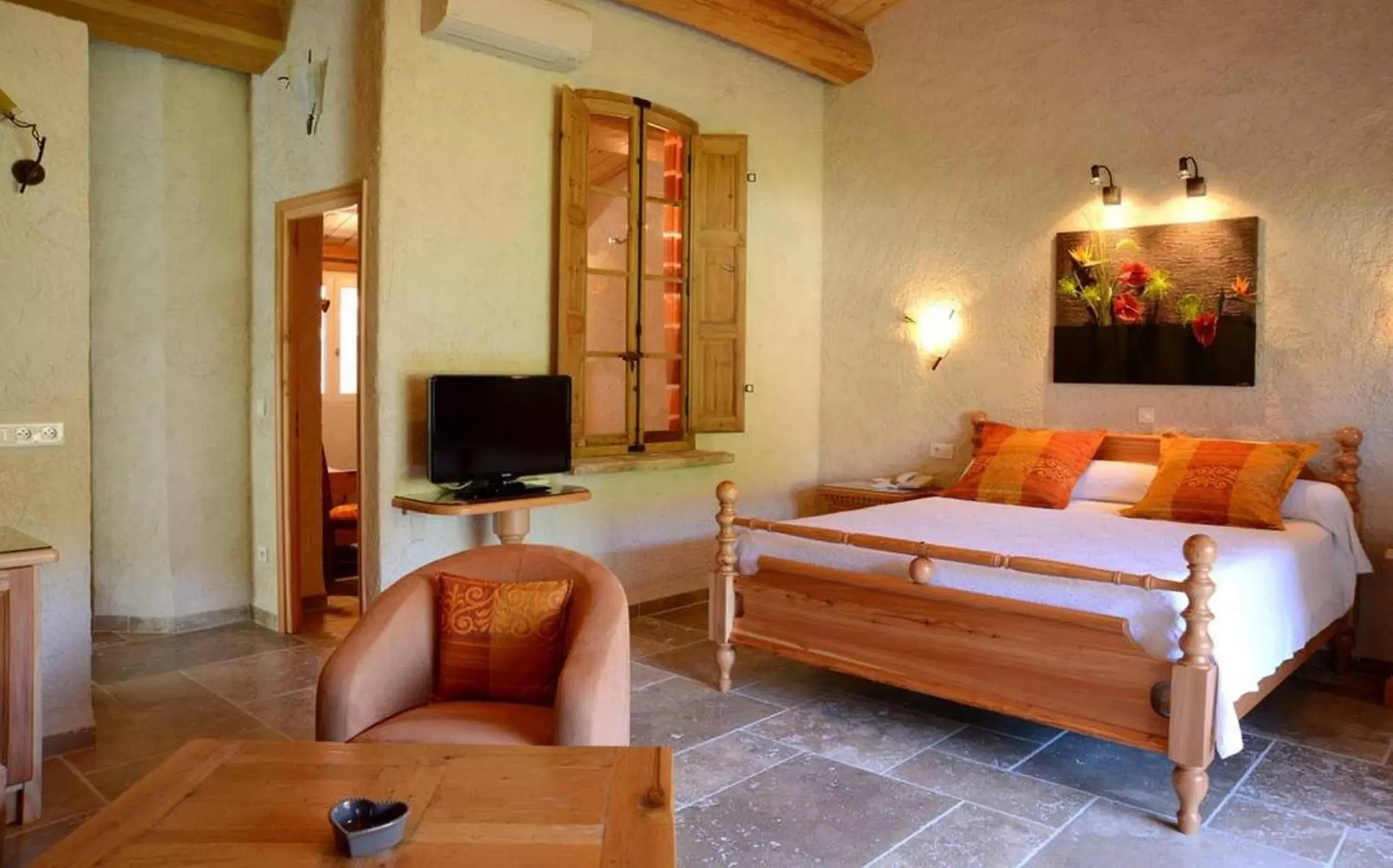 Triple Duplex Room with Sea View in L' Escapade Hôtel & Restaurant Triple Duplex Room with Sea View in L' Escapade Hôtel & Restaurant