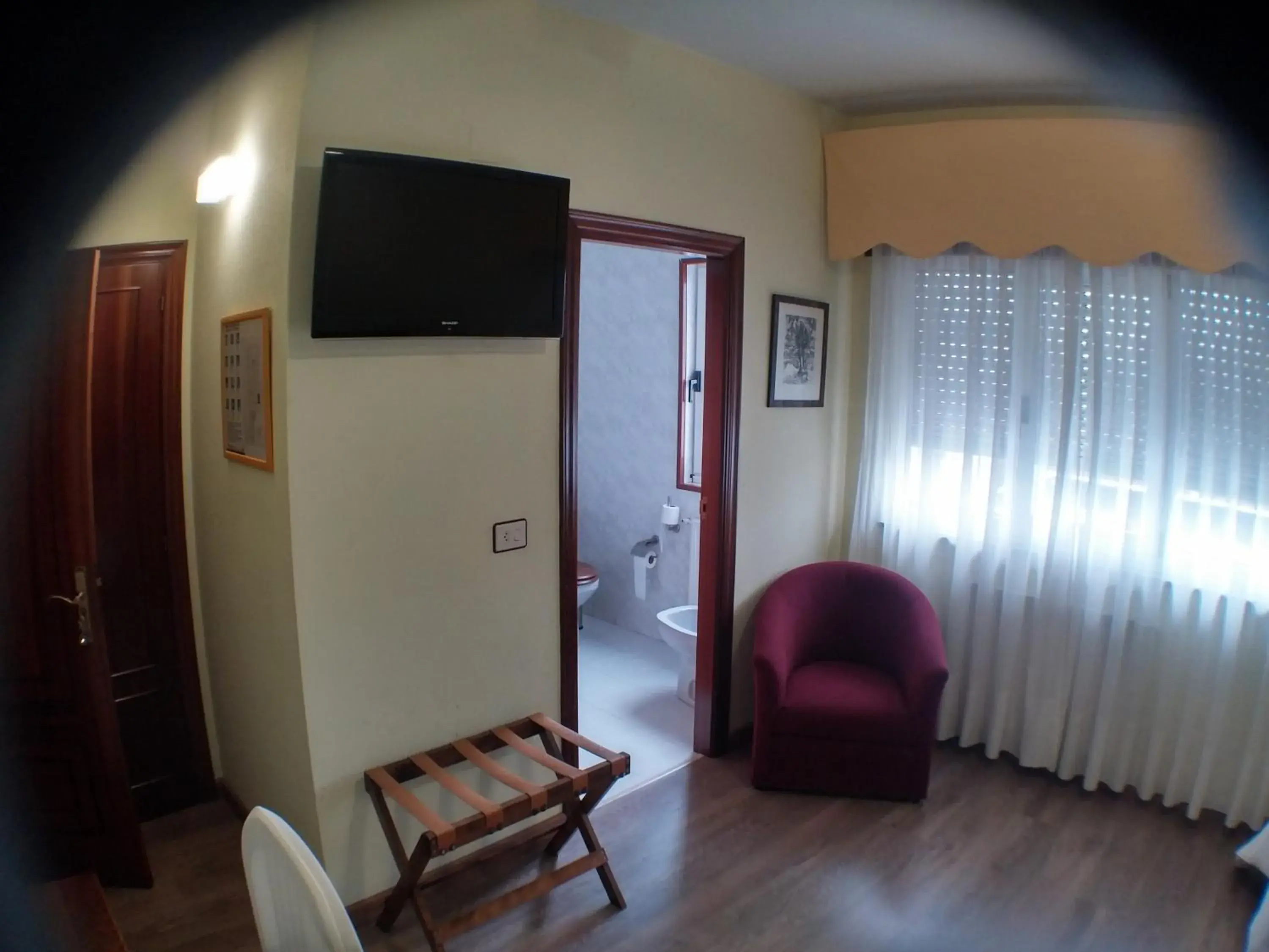 Standard Double or Twin Room in Hotel Los Olmos Standard Double or Twin Room in Hotel Los Olmos