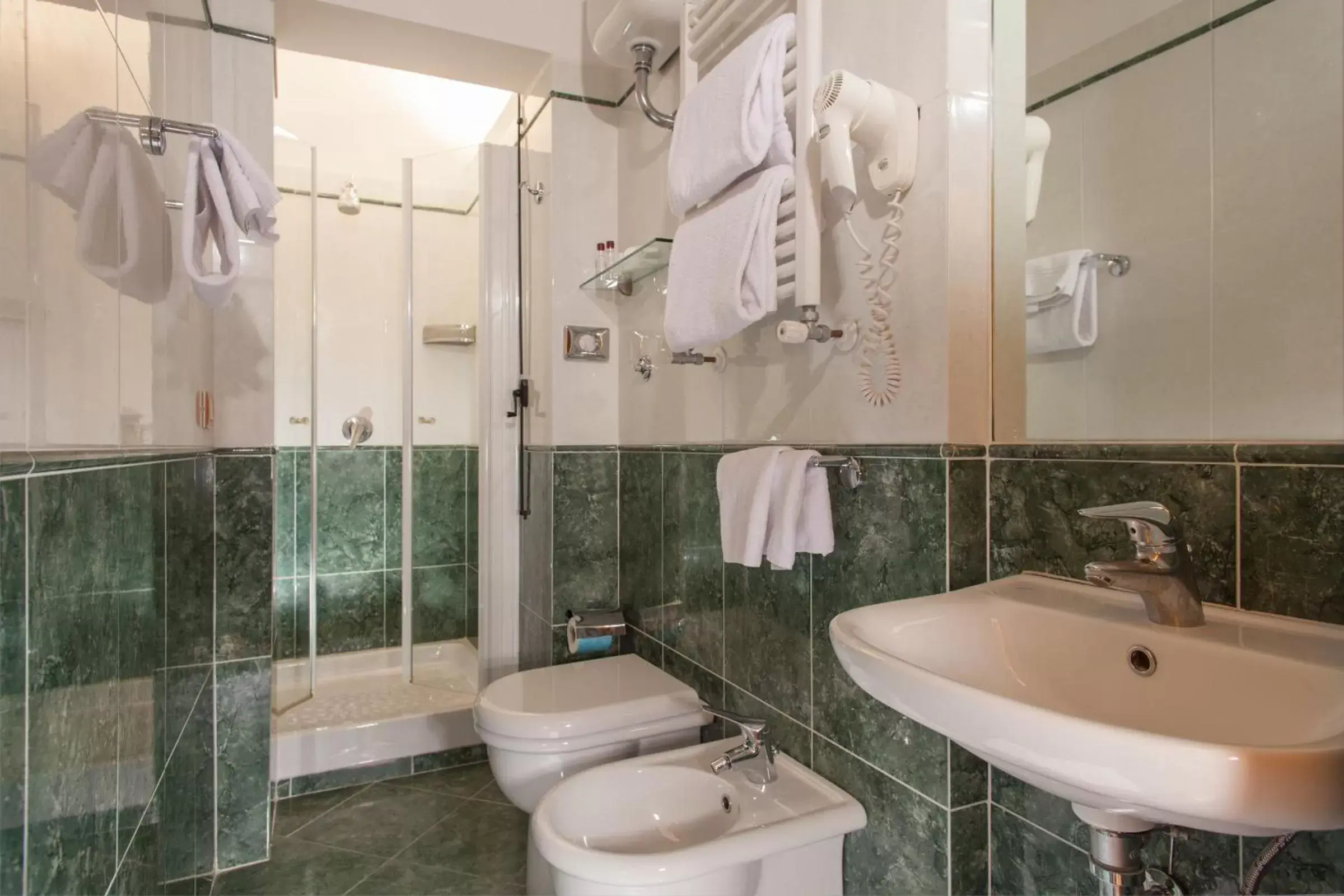 Single Room in Hotel Colosseum Single Room in Hotel Colosseum