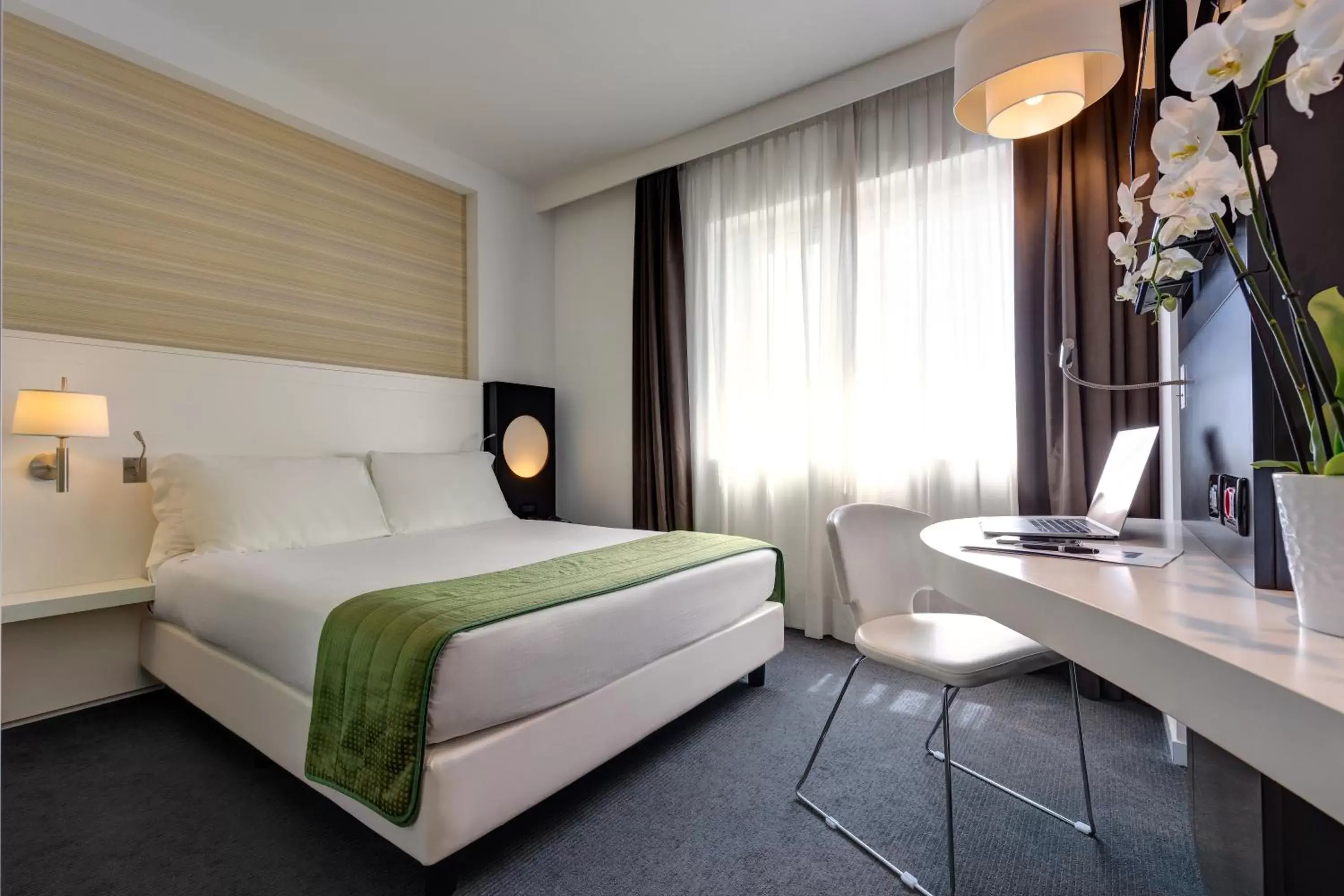 Double Room in iH Hotels Roma Z3 Double Room in iH Hotels Roma Z3