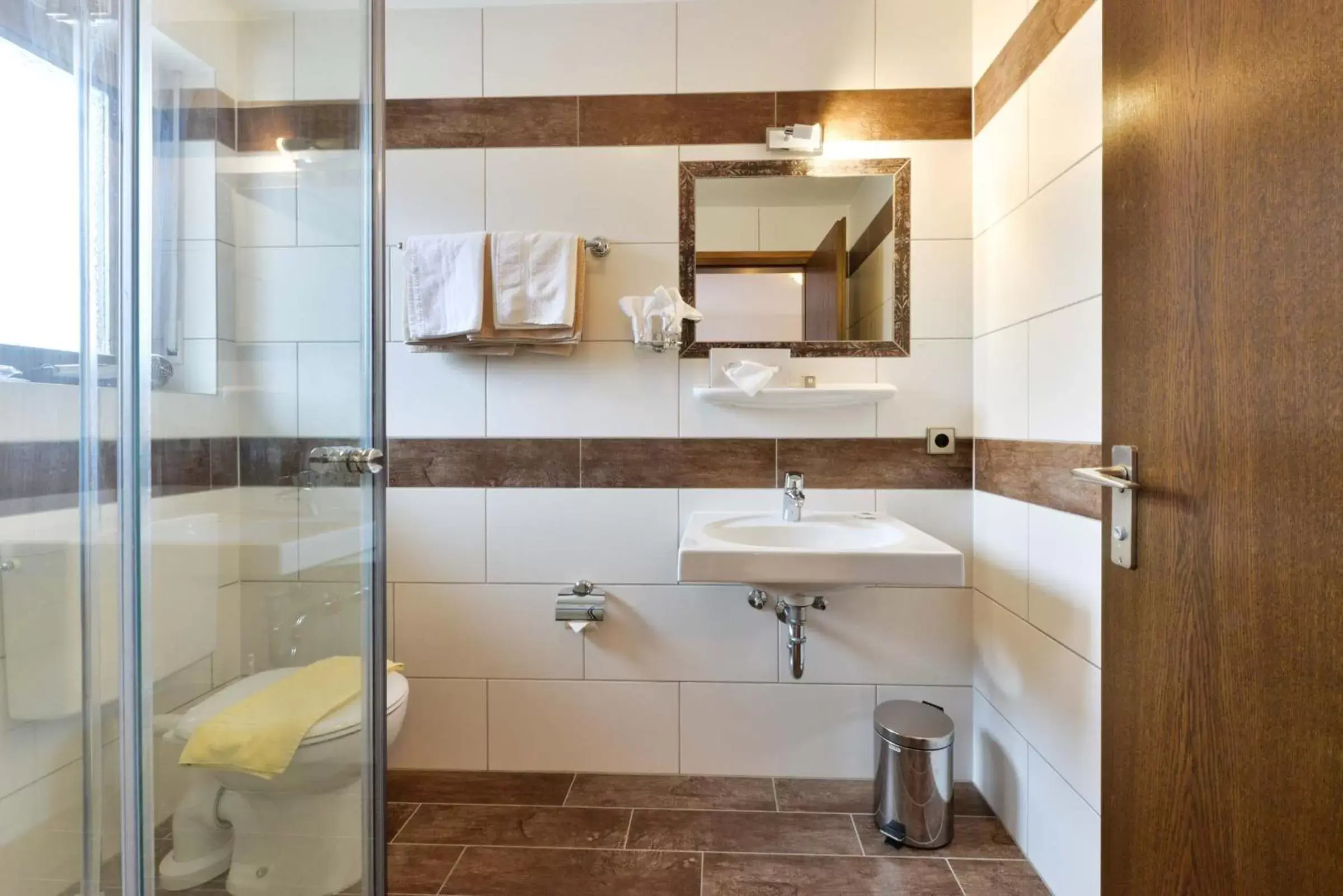 Standard Double Room in Landhotel Huber am See Standard Double Room in Landhotel Huber am See