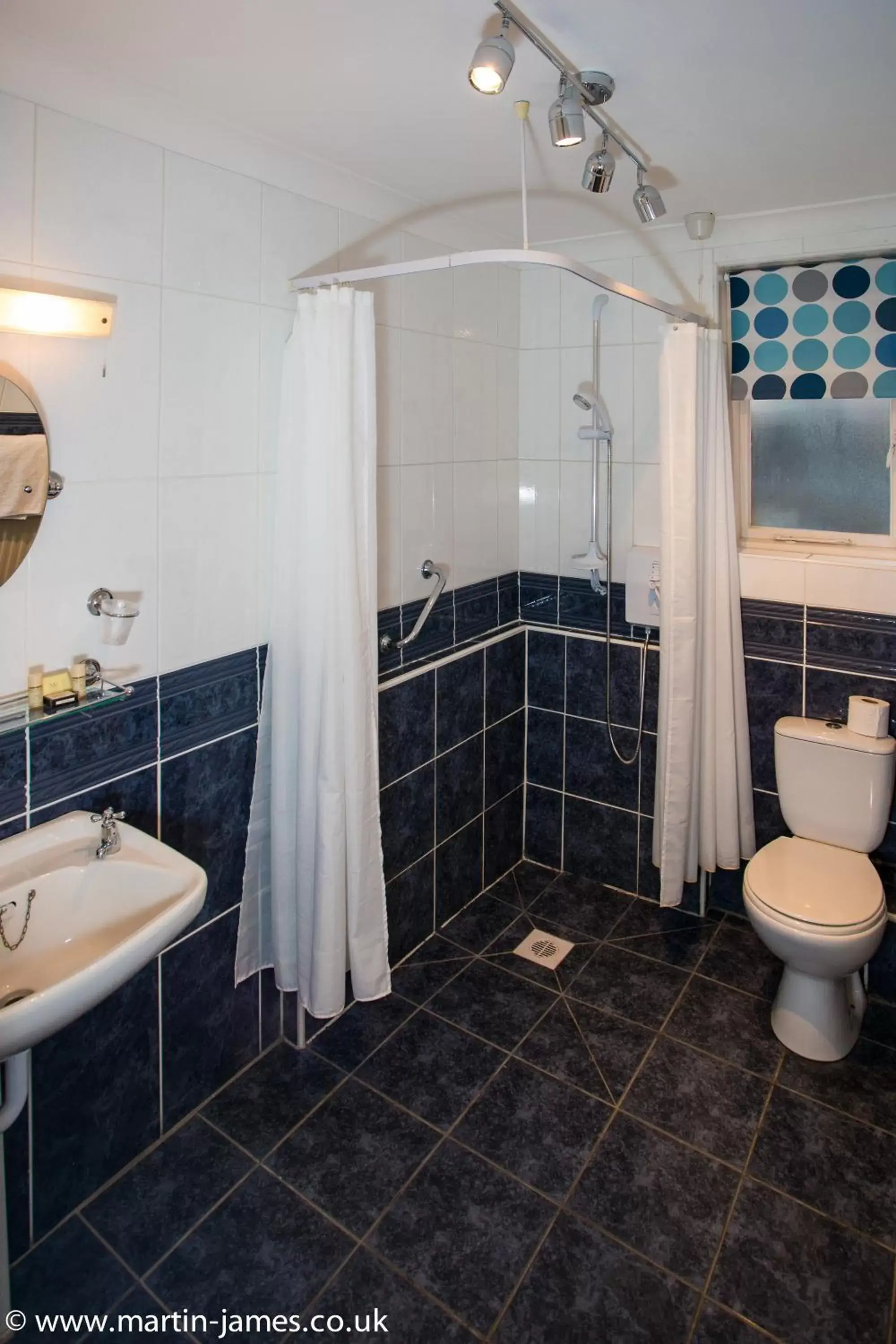 Twin Room - Accessible/Adapted in Best Western Brook Hotel Twin Room - Accessible/Adapted in Best Western Brook Hotel