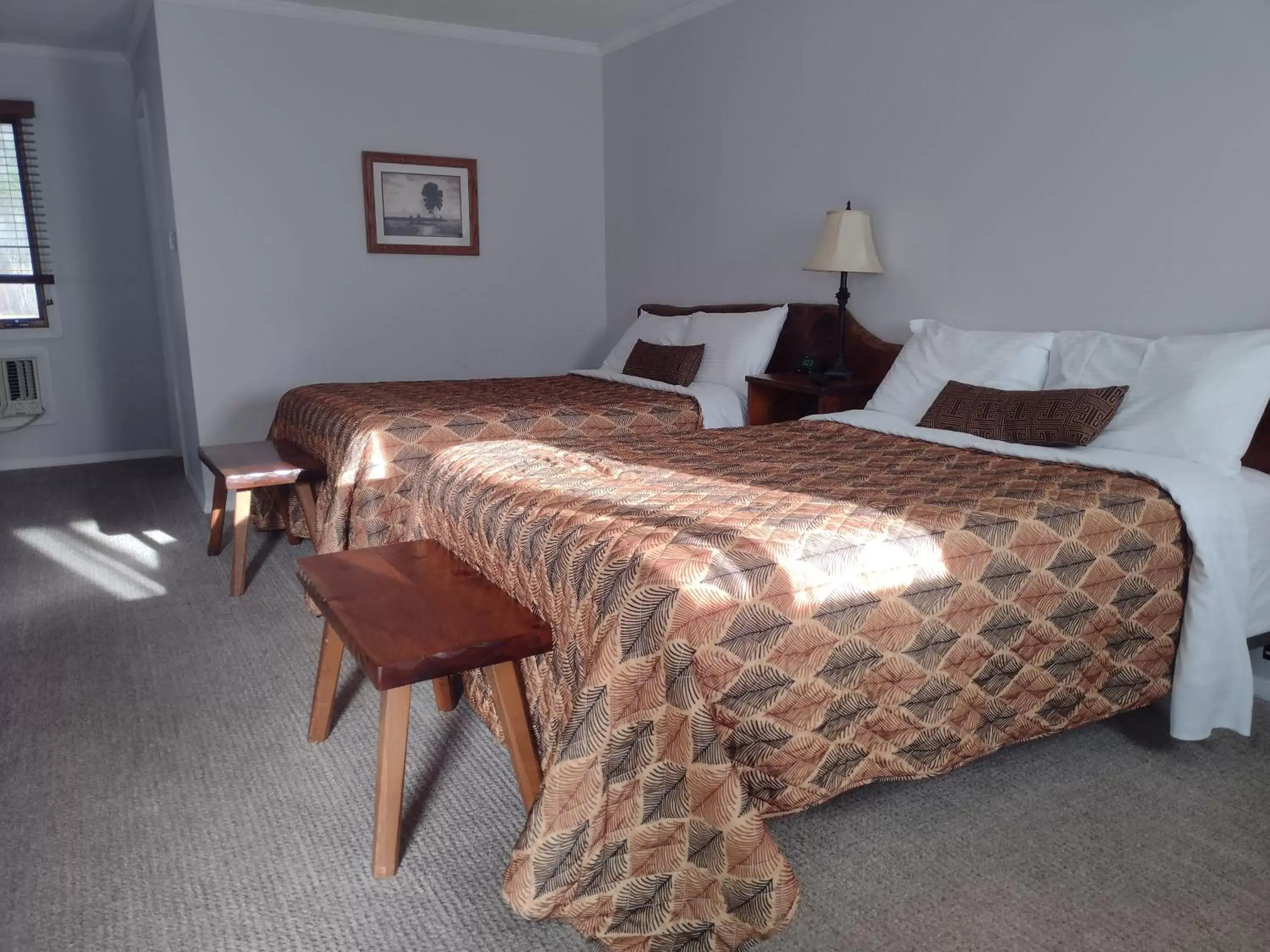 Double Room with Mountain View in The Lodge at West River Double Room with Mountain View in The Lodge at West River