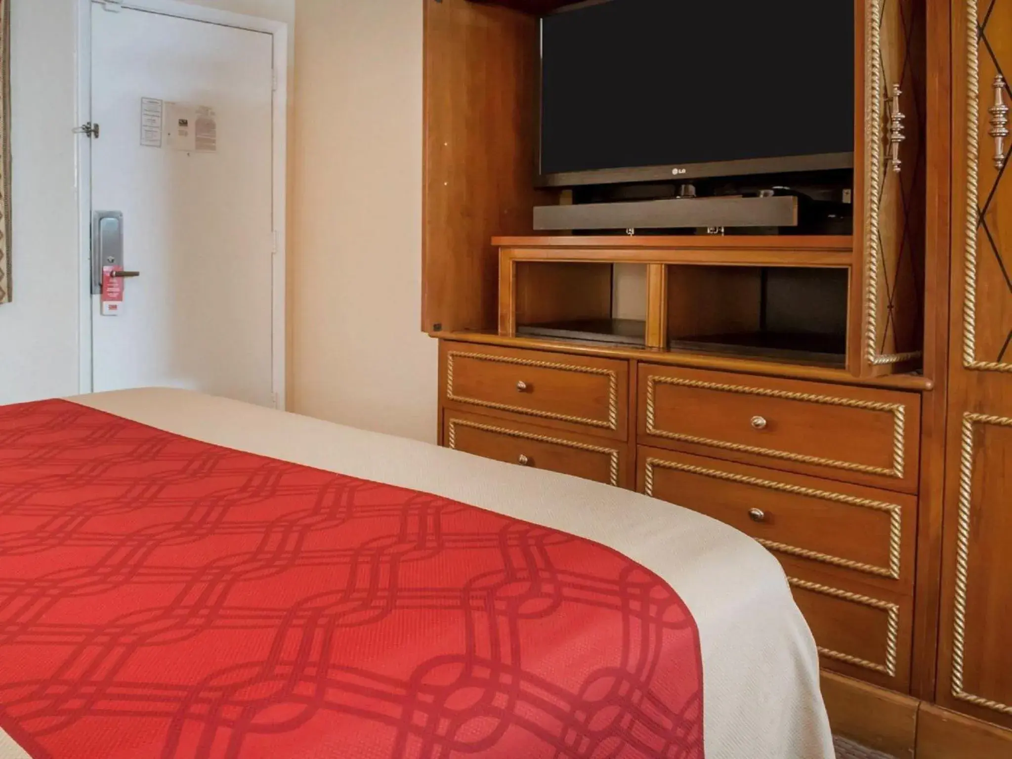 Queen Room with Two Queen Beds - Non-Smoking in Econo Lodge Hobbs Queen Room with Two Queen Beds - Non-Smoking in Econo Lodge Hobbs