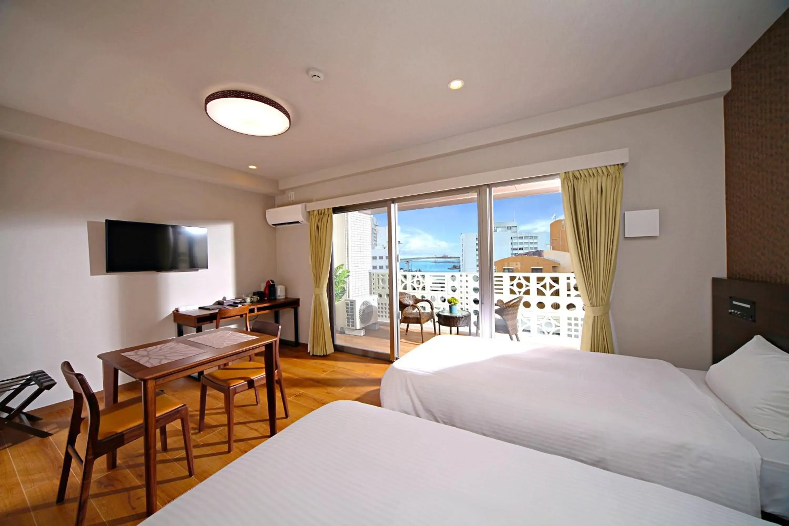 Standard Twin Room in Smart Condo Tomari Standard Twin Room in Smart Condo Tomari