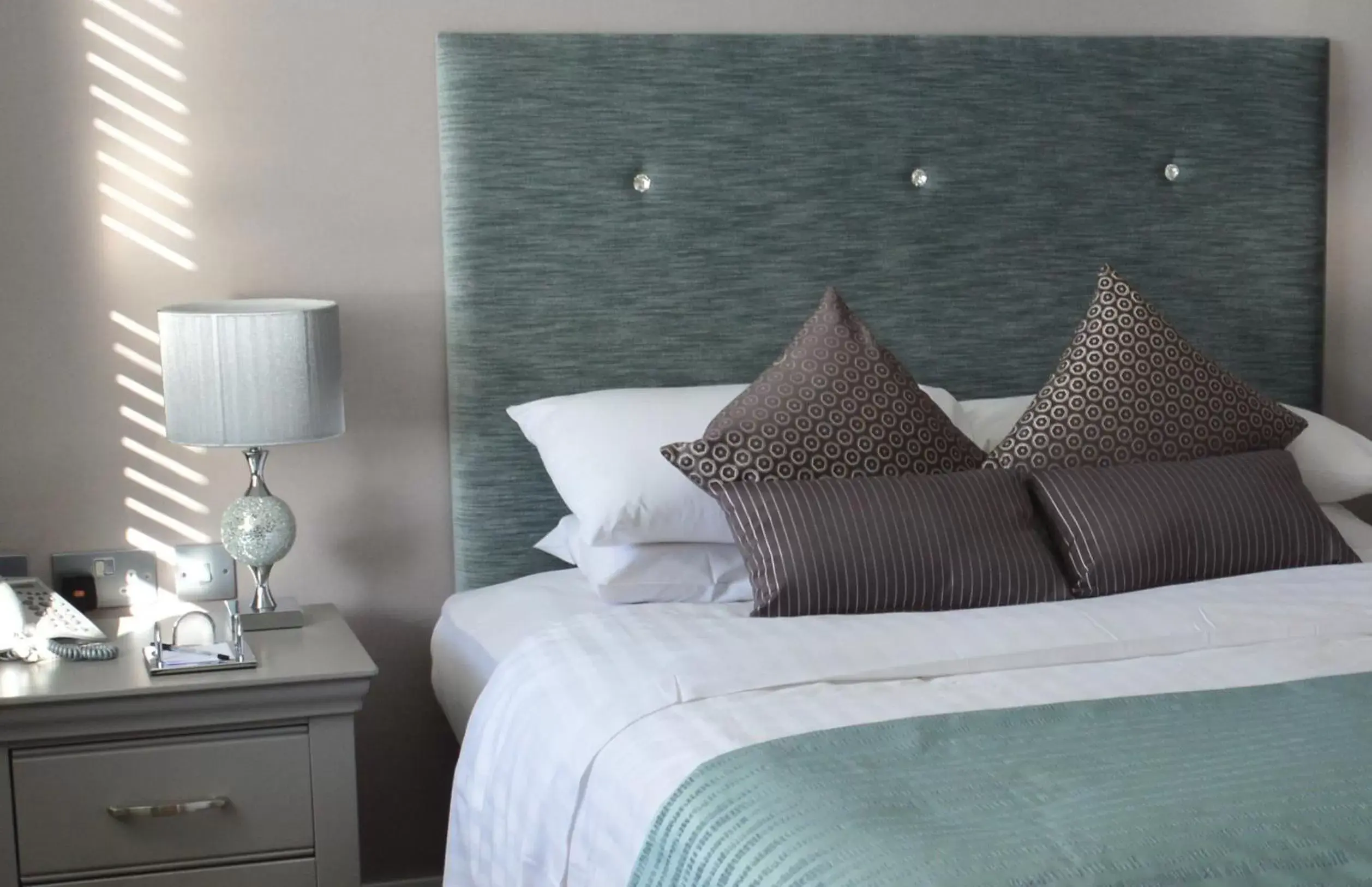 Double Room with Sea View in The Osborne Hotel Double Room with Sea View in The Osborne Hotel