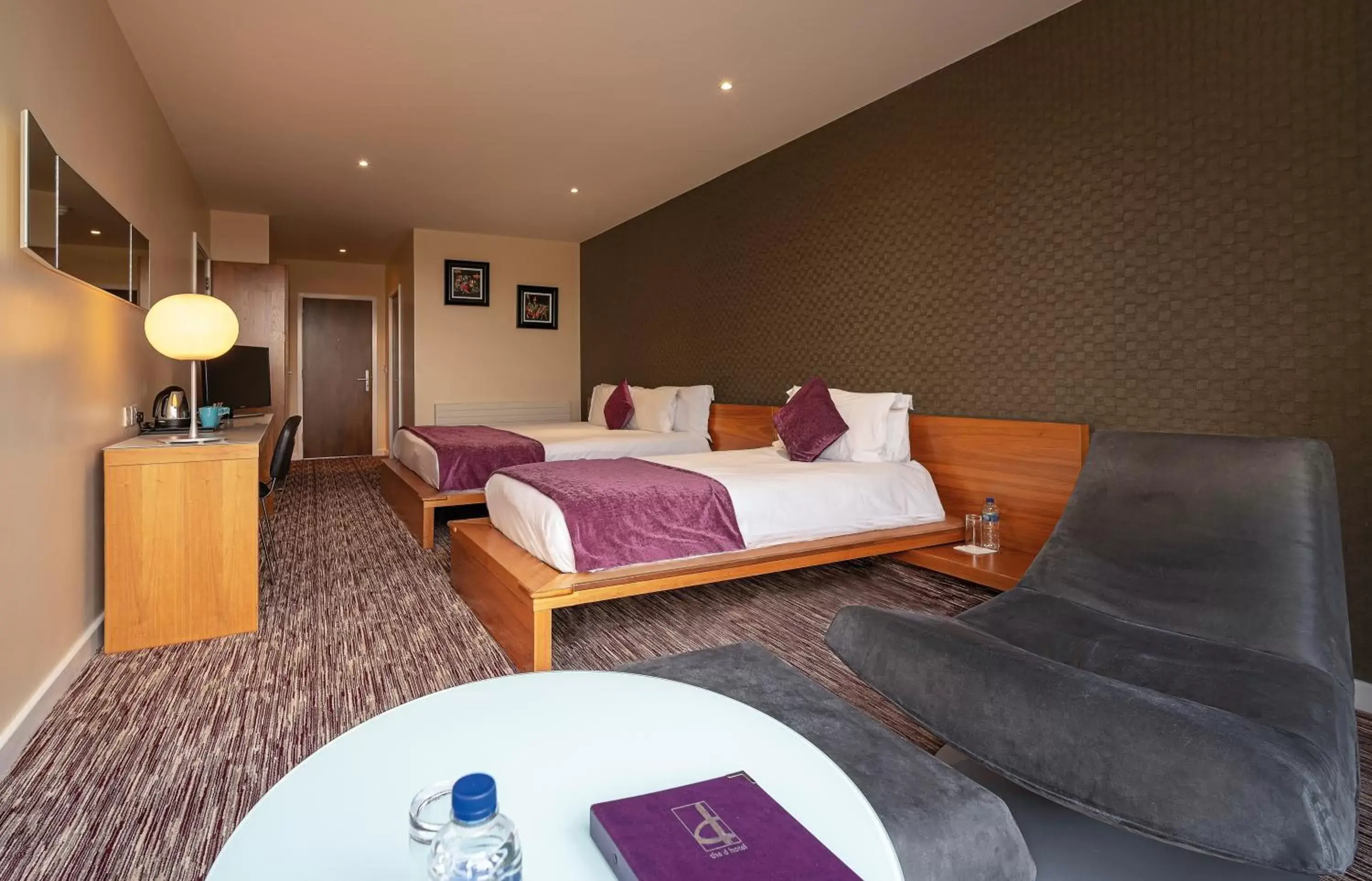 Standard Twin Room in D Hotel Standard Twin Room in D Hotel