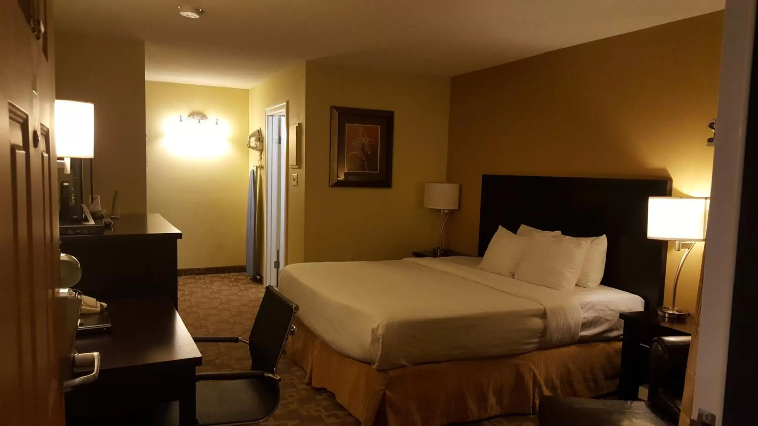 Queen Room in Quality Inn Merritt Queen Room in Quality Inn Merritt