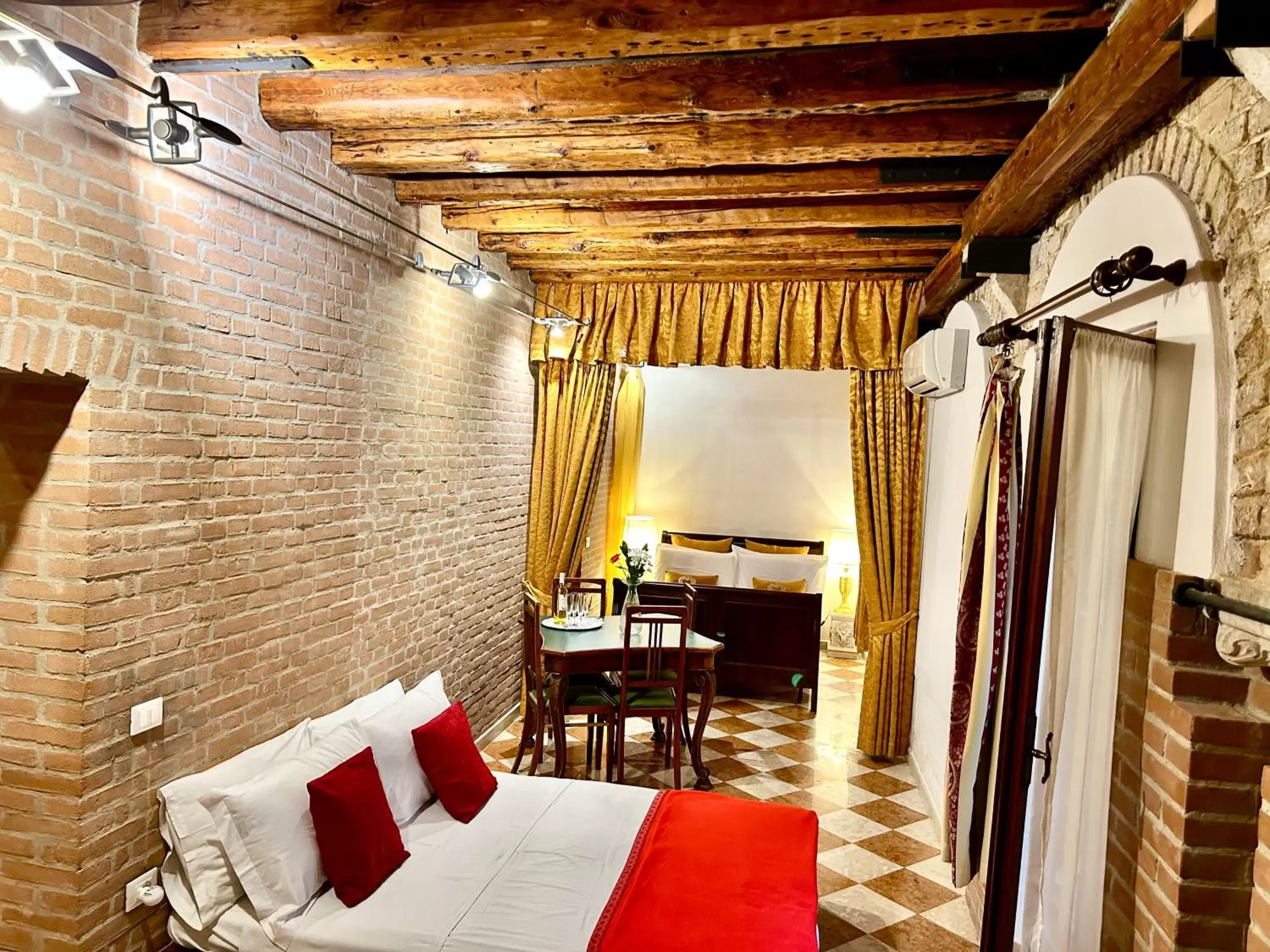 Deluxe Junior Suite in Casa Antico Portego Deluxe Junior Suite in Casa Antico Portego