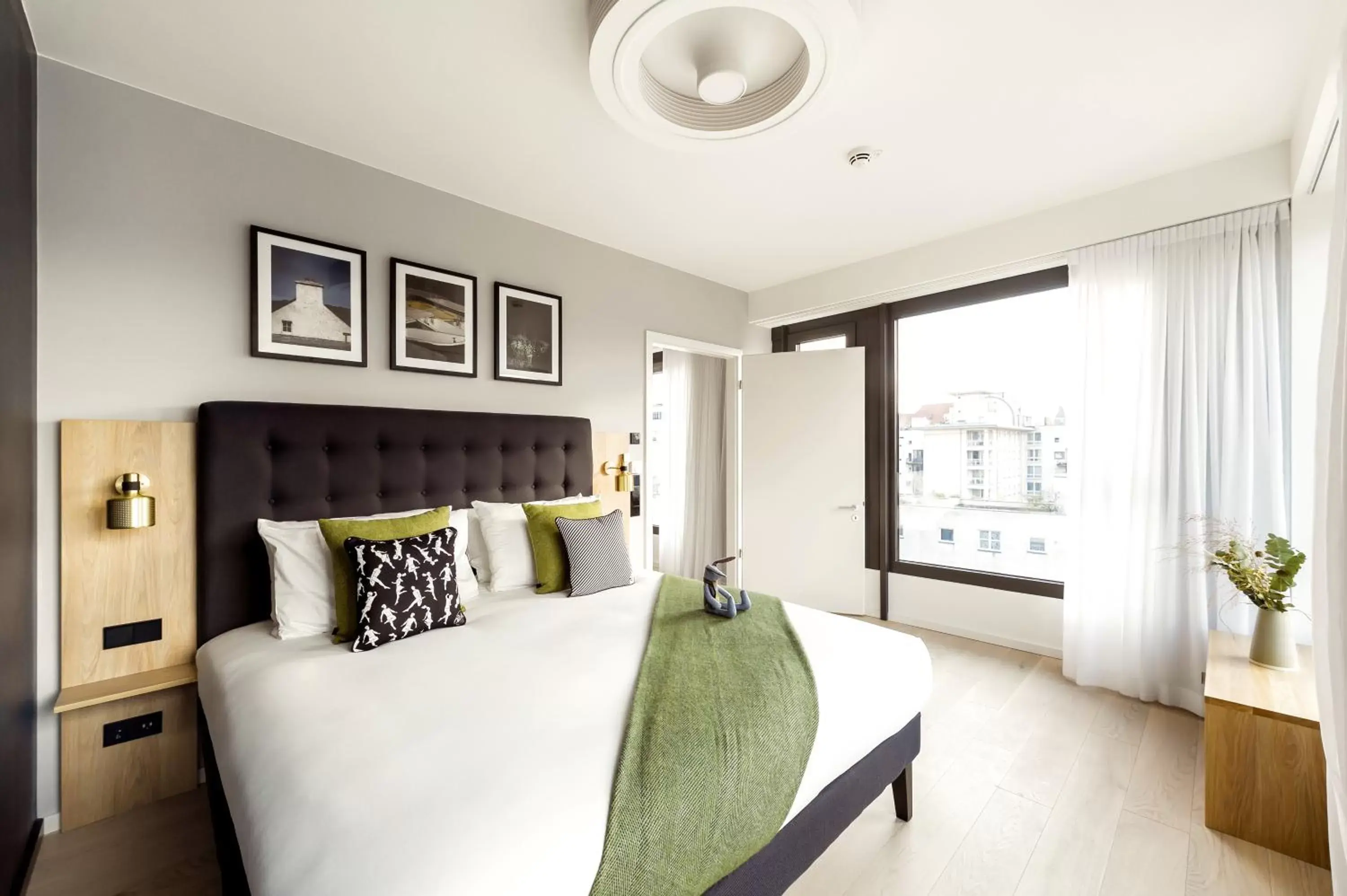 One Bedroom Accessible in Wilde Aparthotels Berlin, Checkpoint Charlie One Bedroom Accessible in Wilde Aparthotels Berlin, Checkpoint Charlie