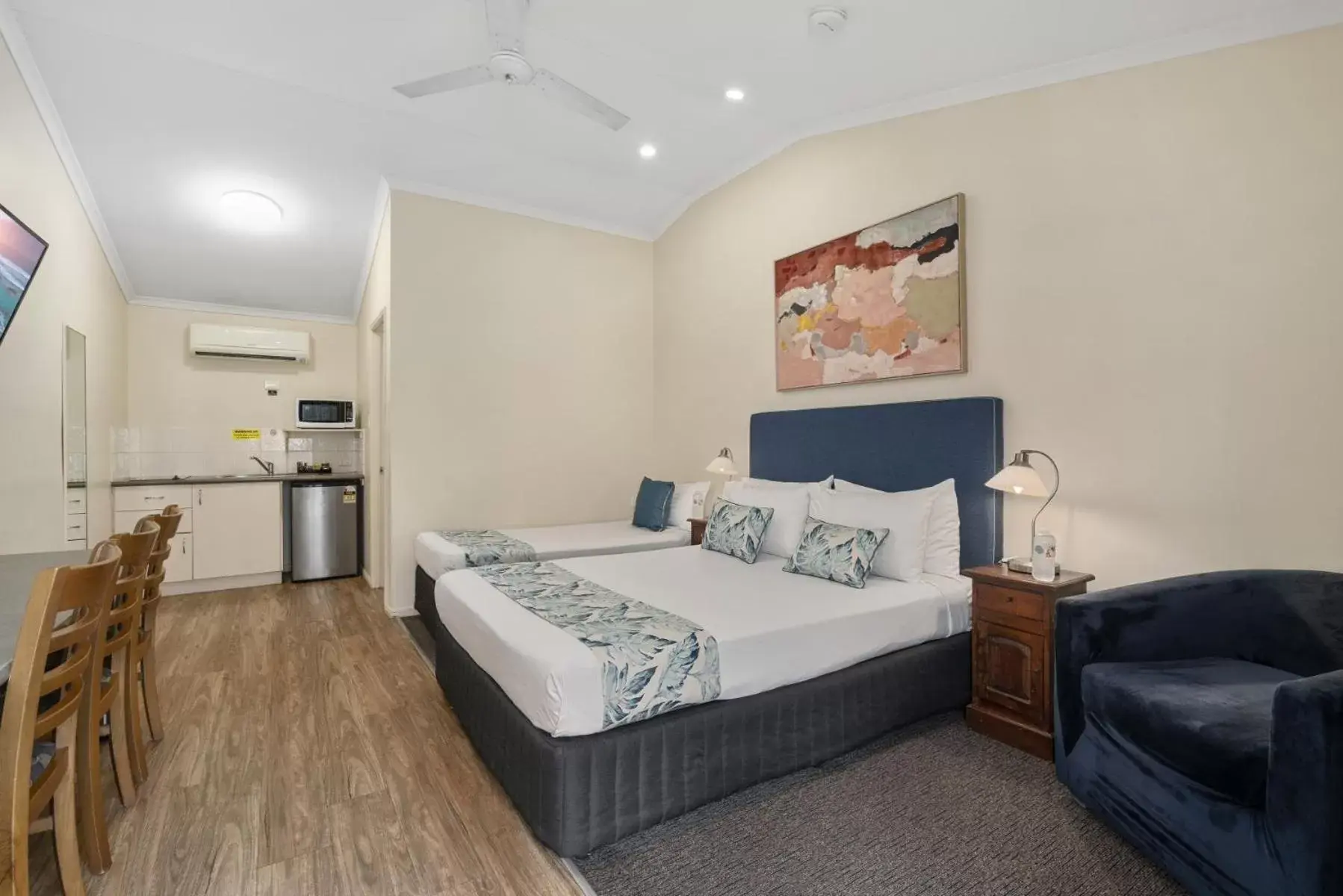 Superior Triple Room in Caboolture Central Motor Inn, Sure Stay Collection by BW Superior Triple Room in Caboolture Central Motor Inn, Sure Stay Collection by BW