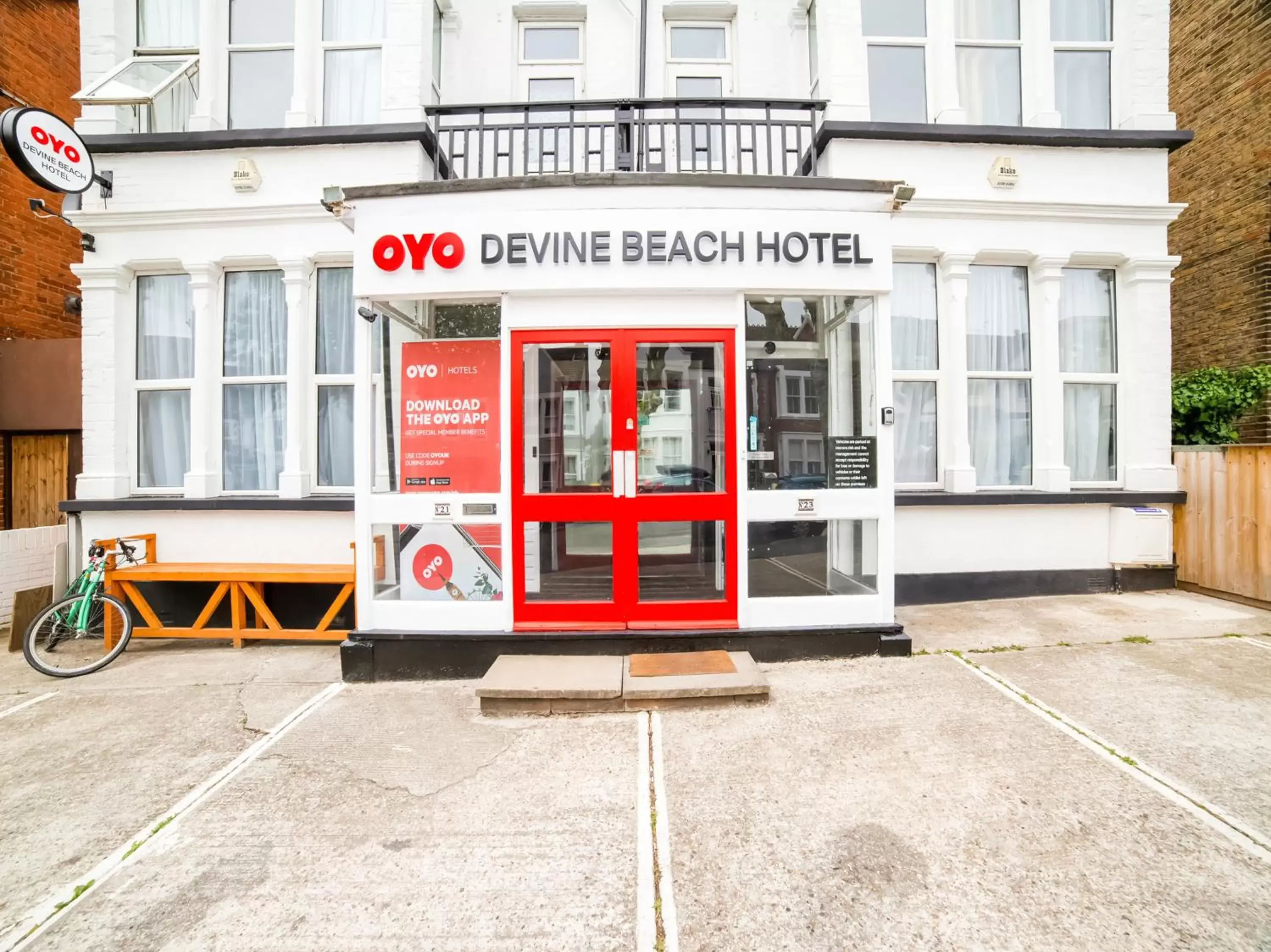 Devine Beach Hotel, Westcliff Southend-On-Sea Devine Beach Hotel, Westcliff Southend-On-Sea