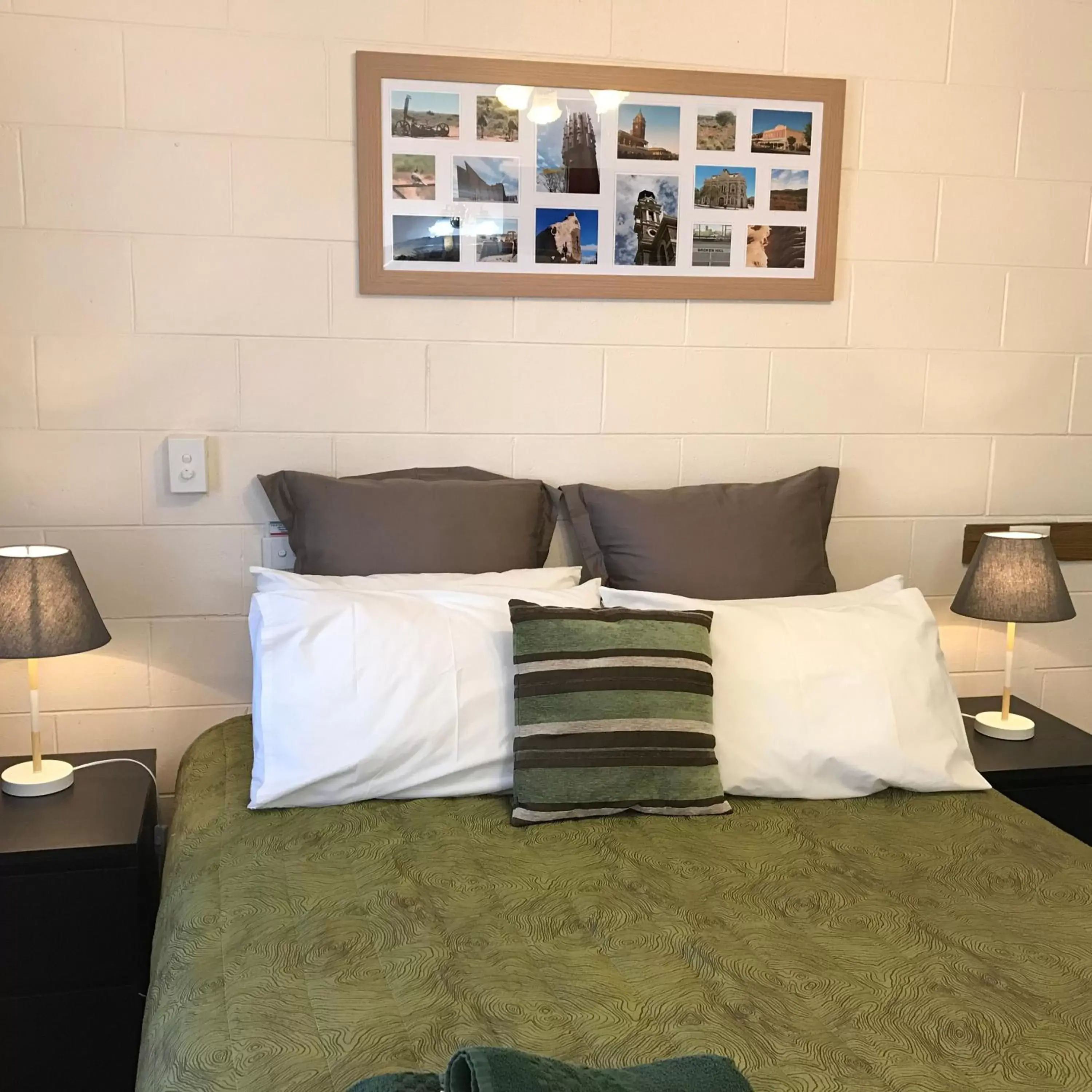 Budget Double Room in The Lodge Outback Motel Budget Double Room in The Lodge Outback Motel