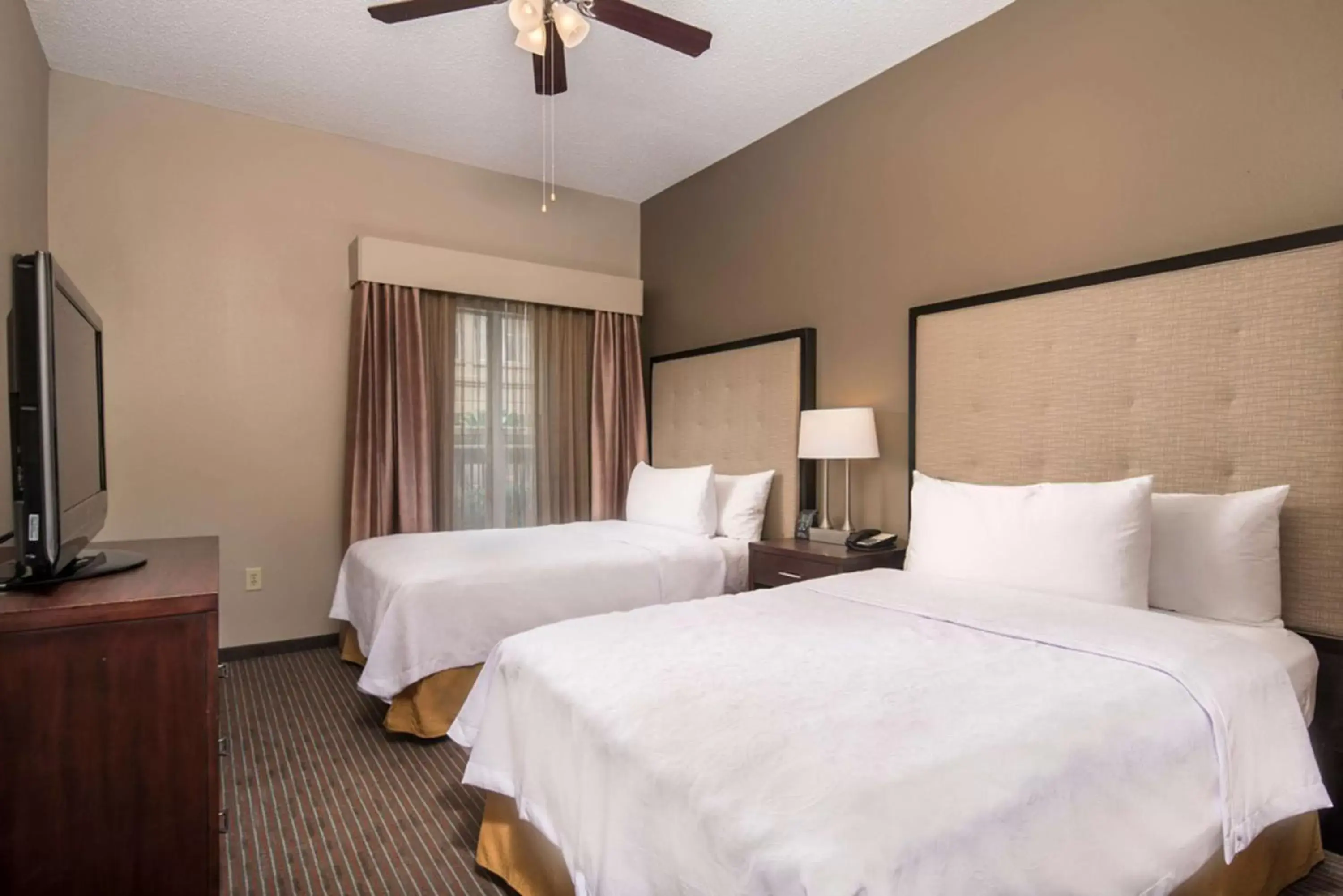 Double Room with Two Double Beds with Bath Tub - Hearing Accessible/Non-Smoking in Homewood Suites by Hilton Austin South Double Room with Two Double Beds with Bath Tub - Hearing Accessible/Non-Smoking in Homewood Suites by Hilton Austin South