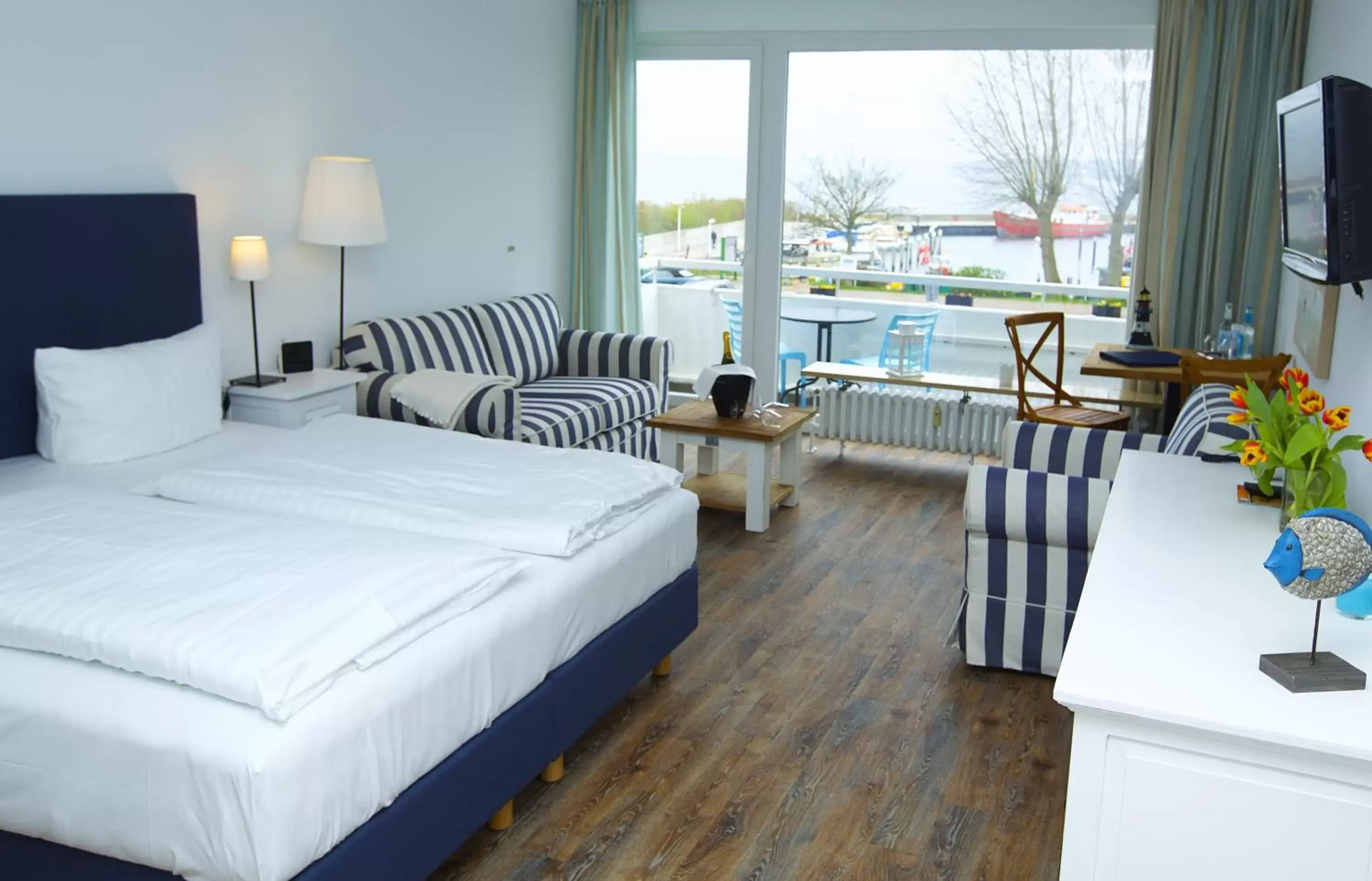 Premium Double or Twin Room - single occupancy in ACQUA Strande Yachthotel & Restaurant Premium Double or Twin Room - single occupancy in ACQUA Strande Yachthotel & Restaurant
