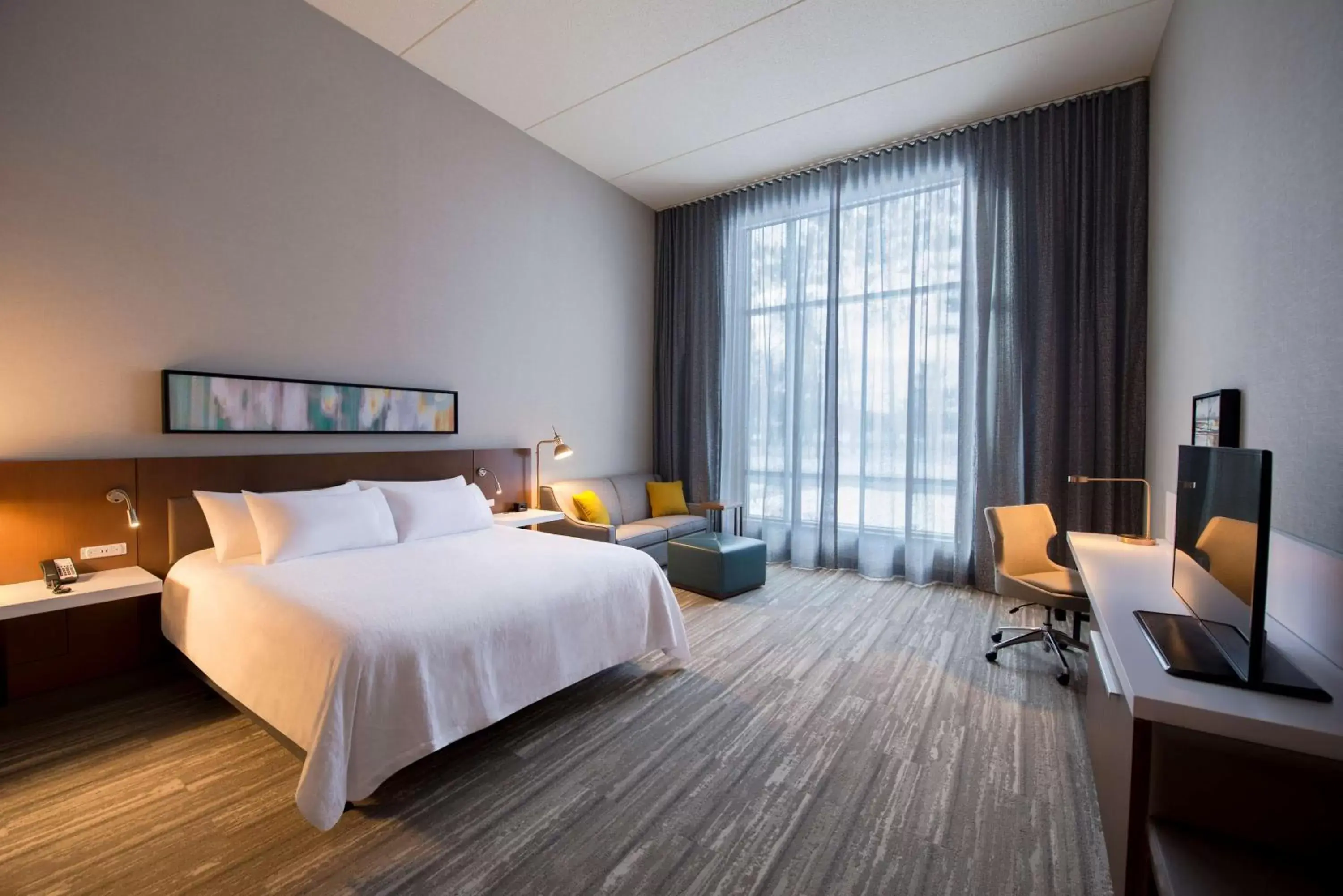 King Room with Sofa Bed - Non-Smoking in Hilton Garden Inn Wausau, WI King Room with Sofa Bed - Non-Smoking in Hilton Garden Inn Wausau, WI