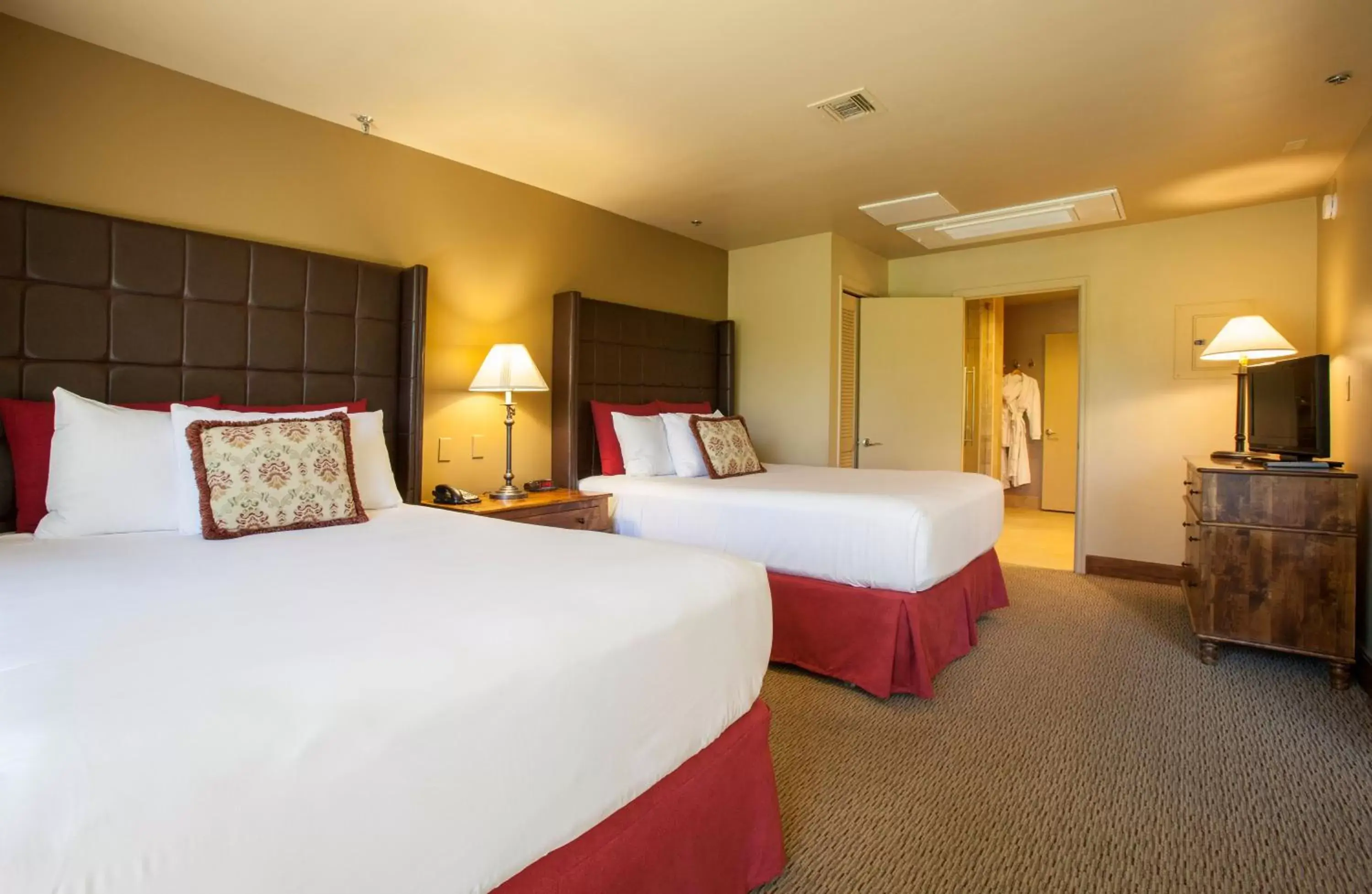 Queen Suite in Ventana Canyon Club and Lodge Queen Suite in Ventana Canyon Club and Lodge