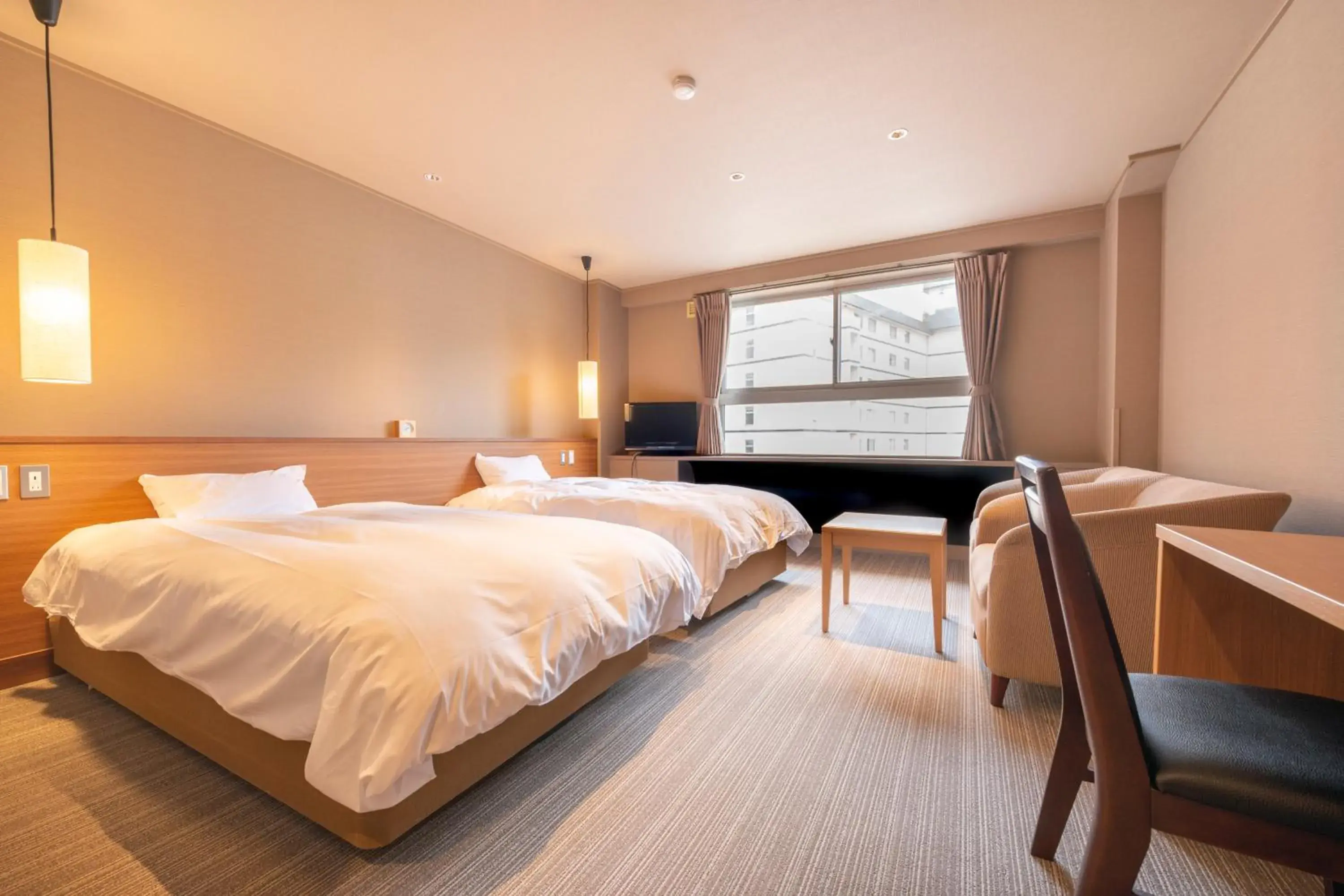 Twin Room with Mountain View - single occupancy - Non-Smoking in Toyako Manseikaku Hotel Lakeside Terrace Twin Room with Mountain View - single occupancy - Non-Smoking in Toyako Manseikaku Hotel Lakeside Terrace