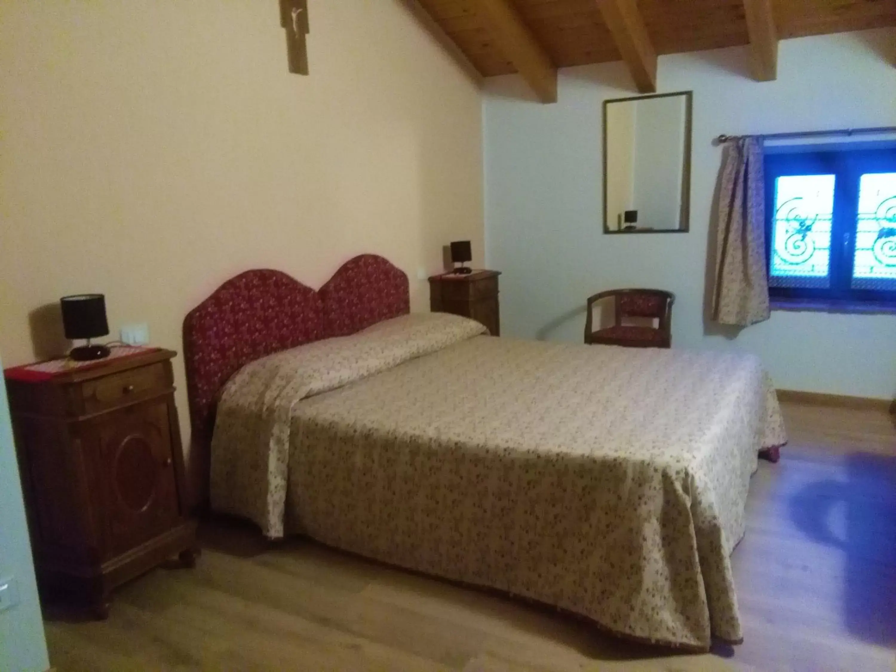 Budget Double or Twin Room in B&B Paradiso Budget Double or Twin Room in B&B Paradiso