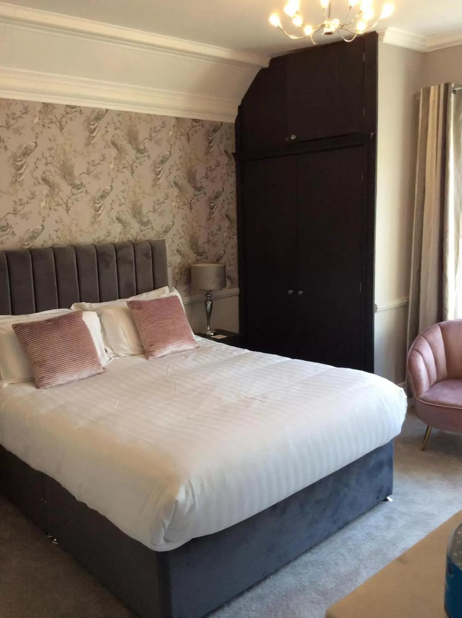 King Room with Garden View in The Epperstone King Room with Garden View in The Epperstone