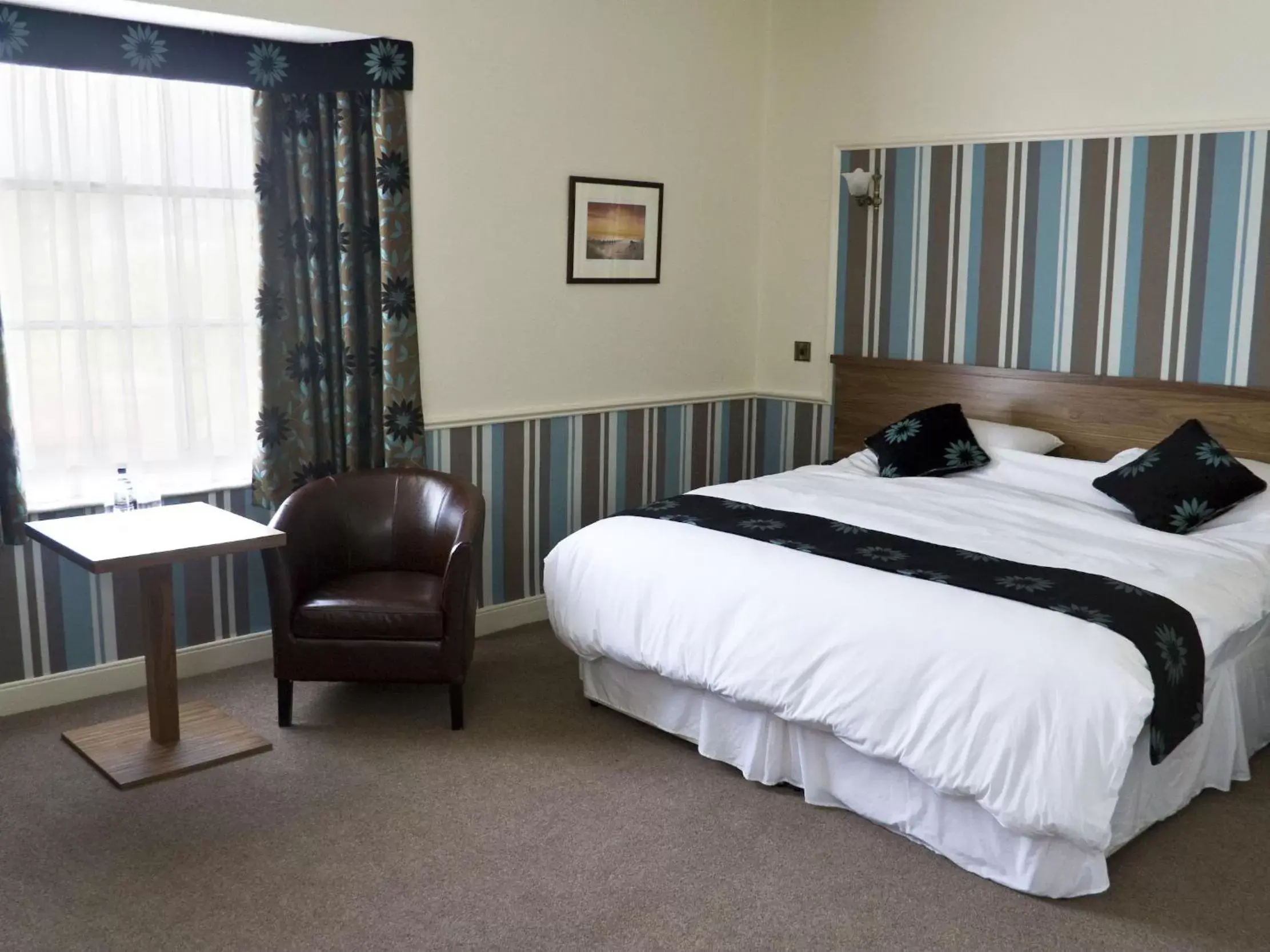 Superior Quadruple Room - single occupancy in The Railway Inn Superior Quadruple Room - single occupancy in The Railway Inn