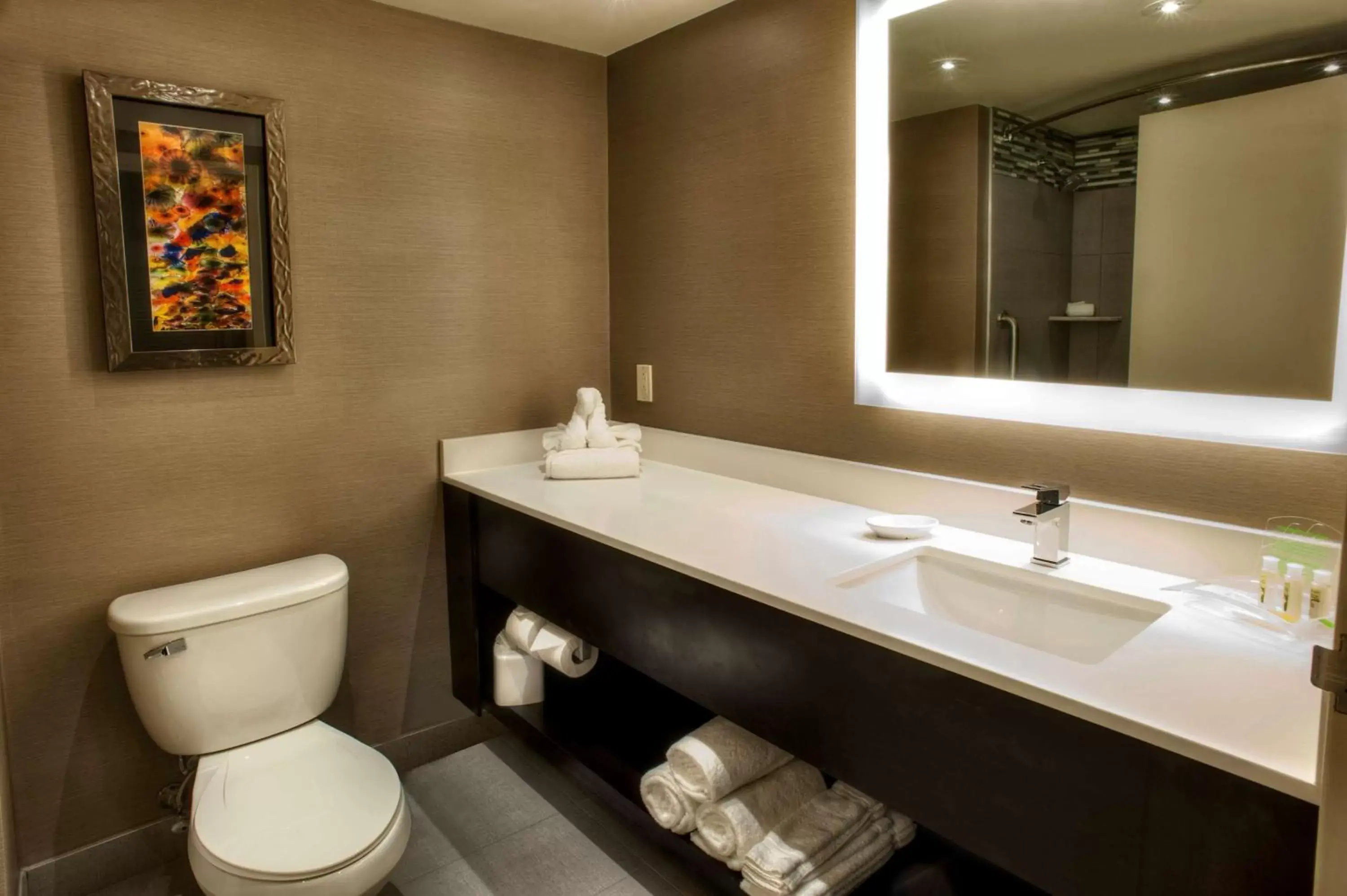 King Room with Mobility Accessible Tub in Inn at Fox Chase - BW Premier Collection King Room with Mobility Accessible Tub in Inn at Fox Chase - BW Premier Collection