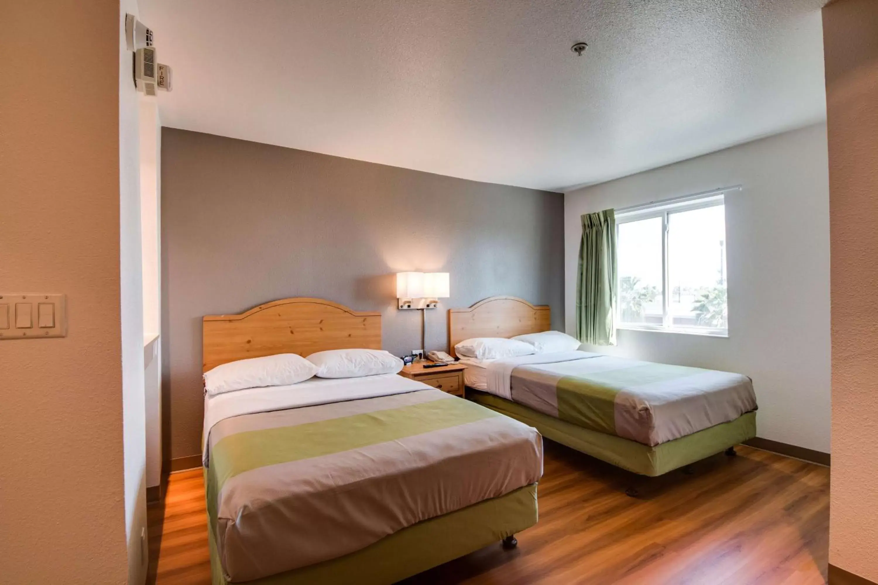 Quadruple Room - Disability Access - Roll in Shower in Motel 6-Brownsville, TX Quadruple Room - Disability Access - Roll in Shower in Motel 6-Brownsville, TX