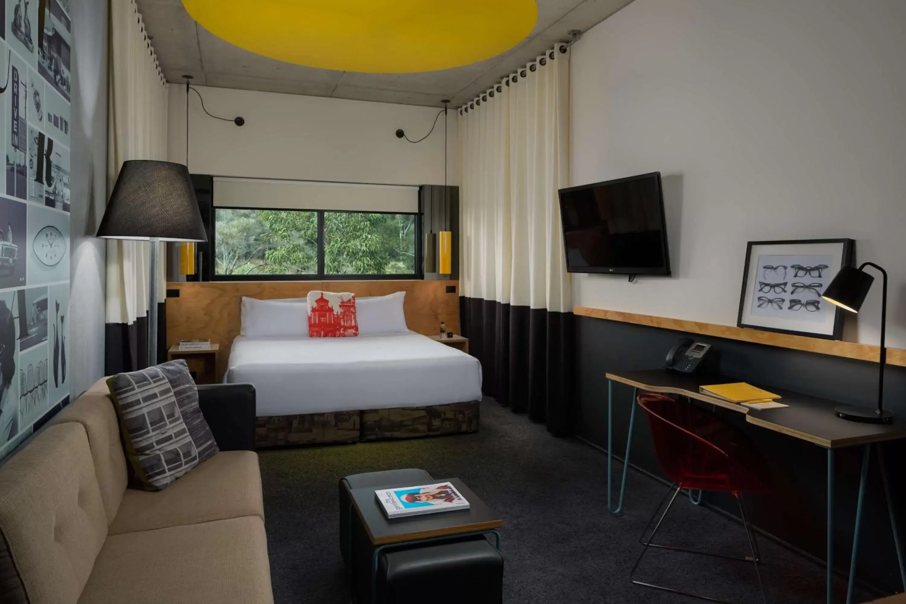 Atura King Room in Atura Blacktown Atura King Room in Atura Blacktown