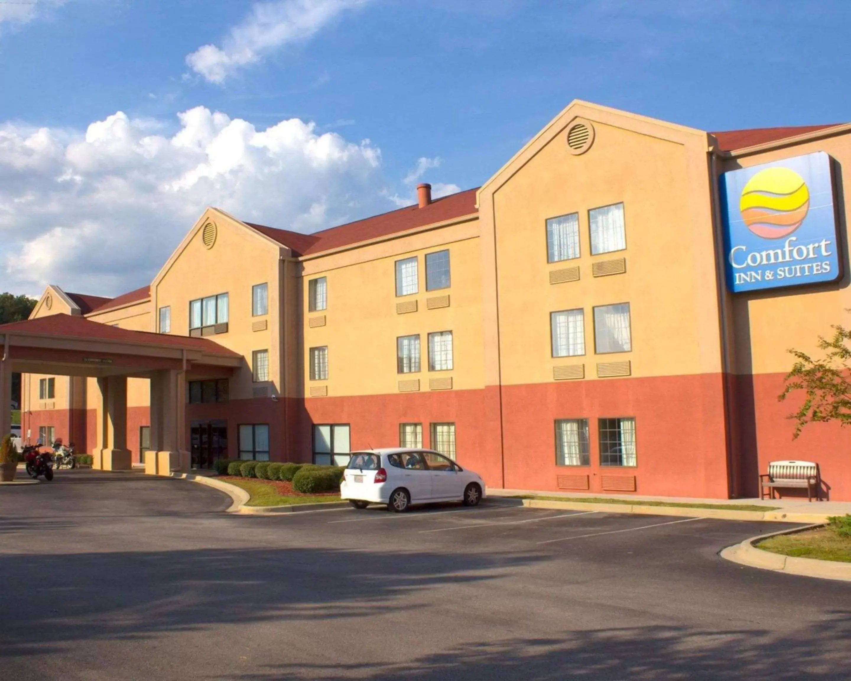 Comfort Inn & Suites Trussville I-59 Exit 141 Comfort Inn & Suites Trussville I-59 Exit 141