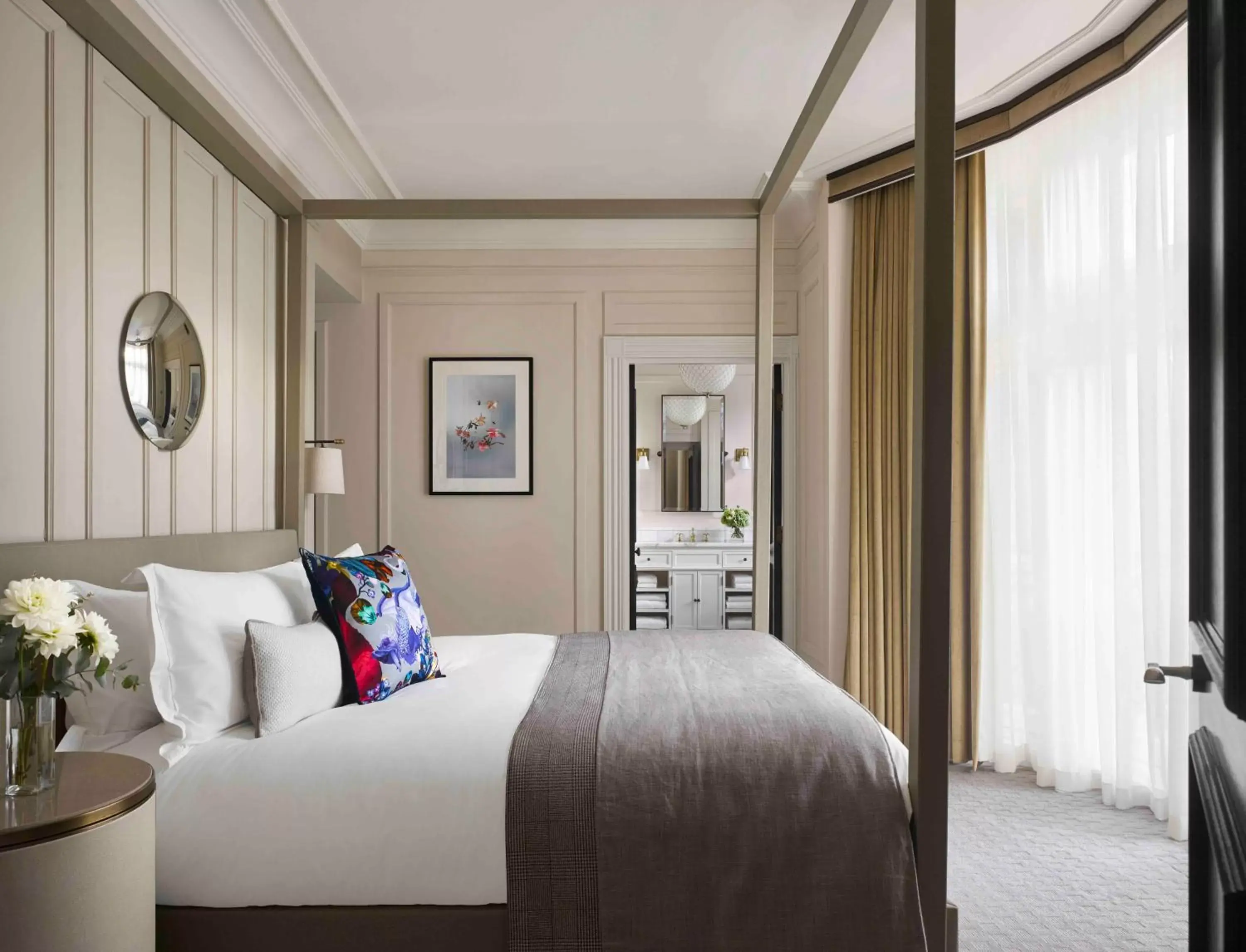 1 King Bed 1 Bedroom Suite in Kimpton - Fitzroy London, an IHG Hotel 1 King Bed 1 Bedroom Suite in Kimpton - Fitzroy London, an IHG Hotel