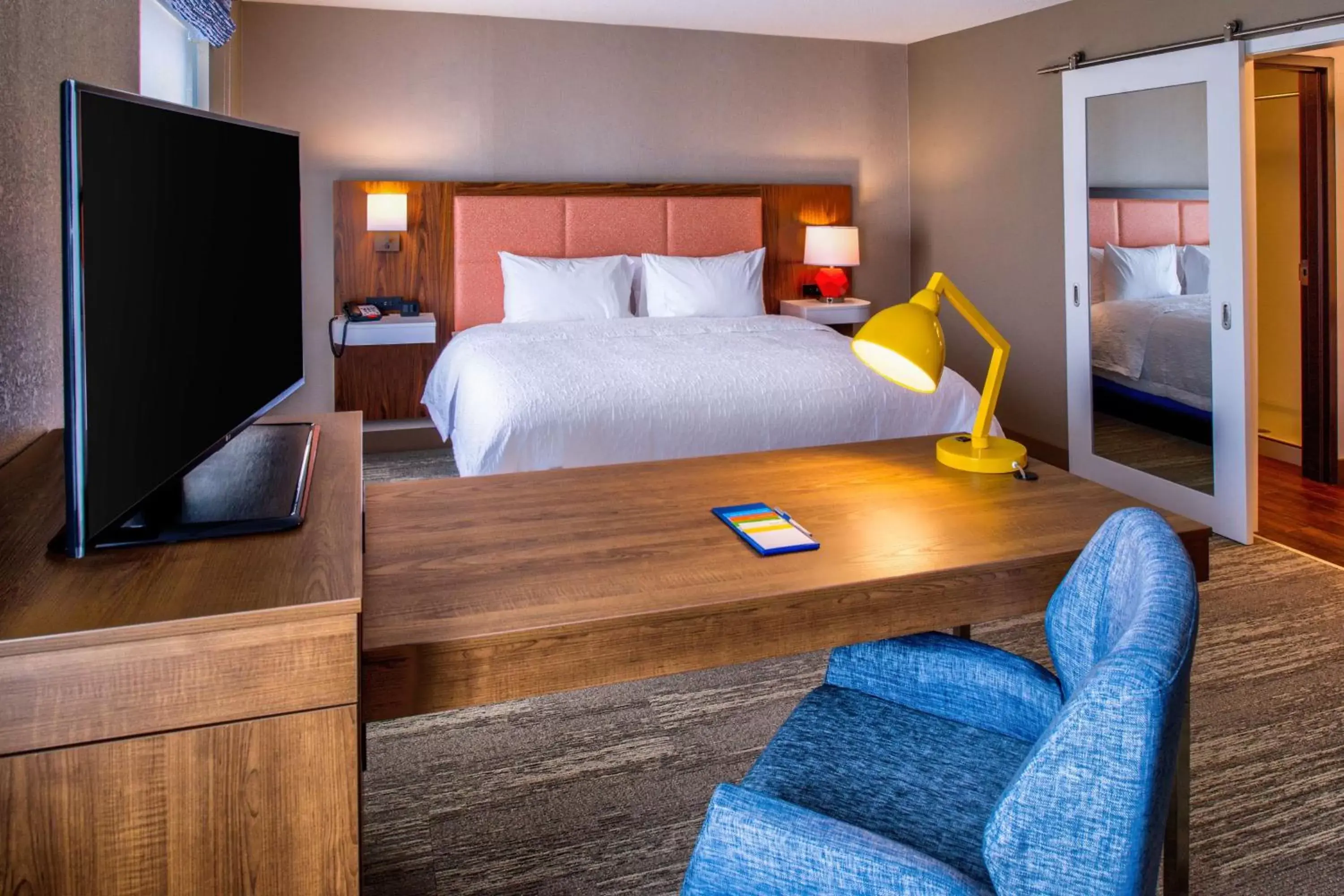 King Studio Suite - Non Smoking in Hampton Inn & Suites Wixom/Novi/Detroit, Mi King Studio Suite - Non Smoking in Hampton Inn & Suites Wixom/Novi/Detroit, Mi