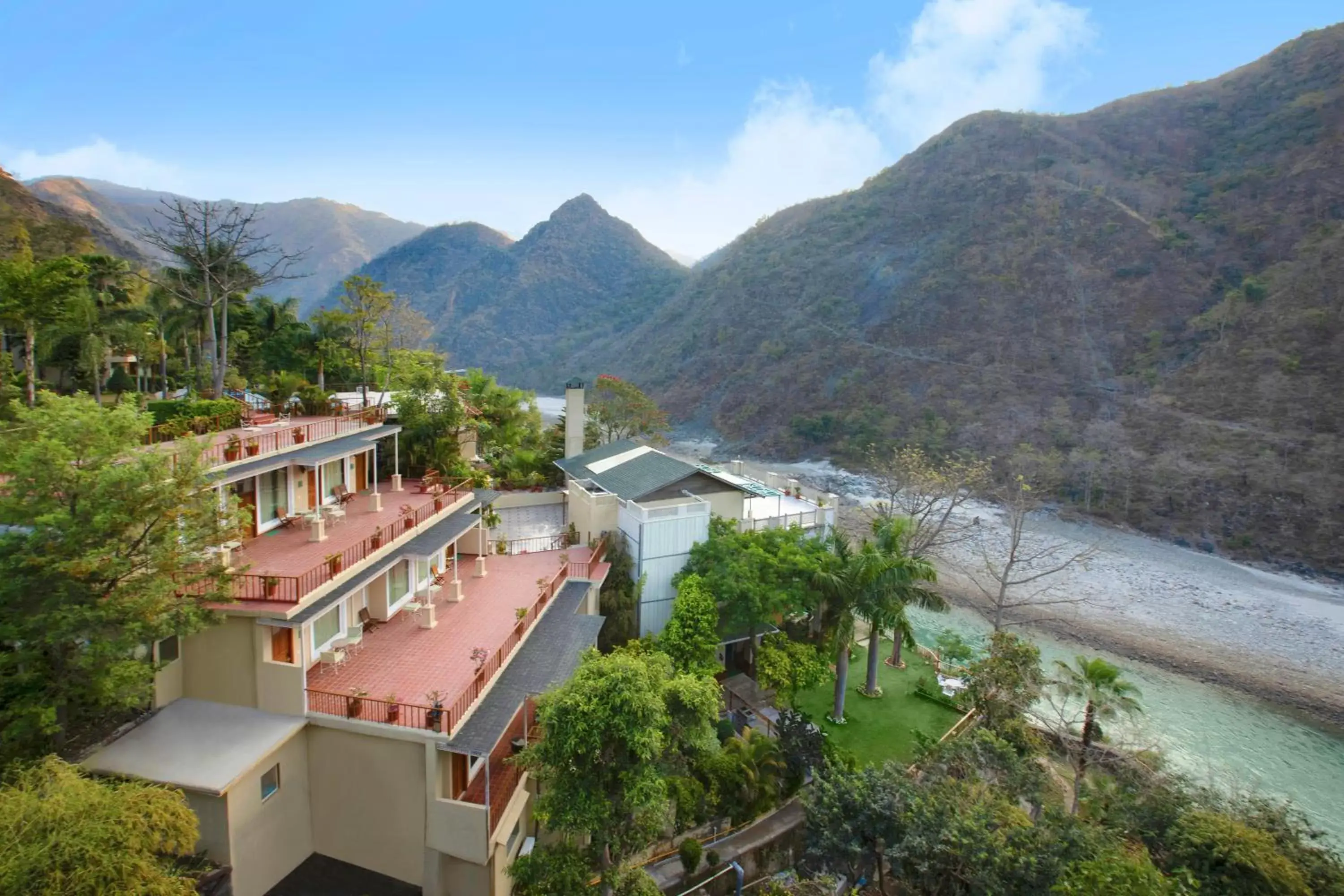 Raga on the Ganges, Rishikesh Raga on the Ganges, Rishikesh