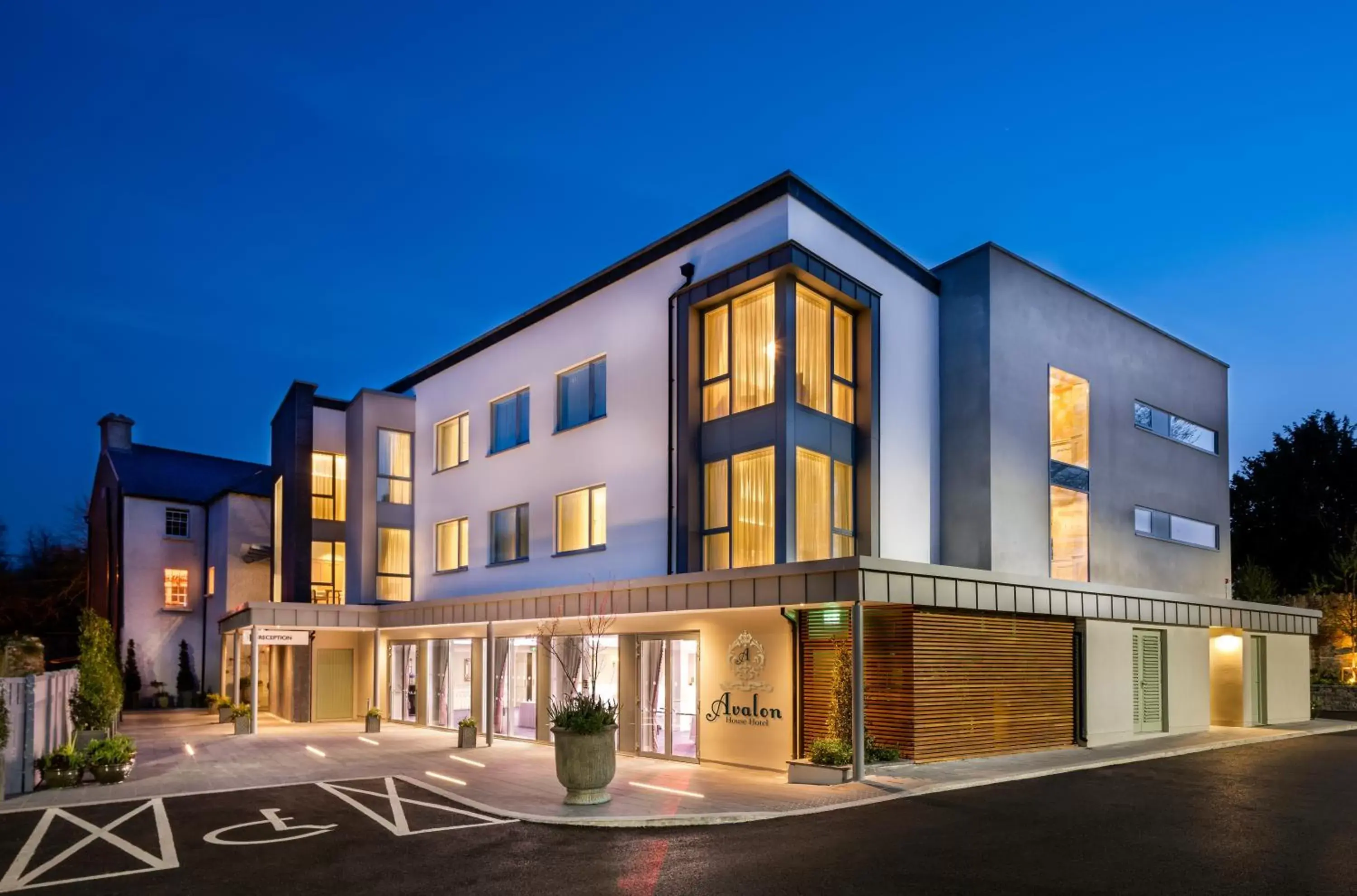 Avalon House Hotel Avalon House Hotel