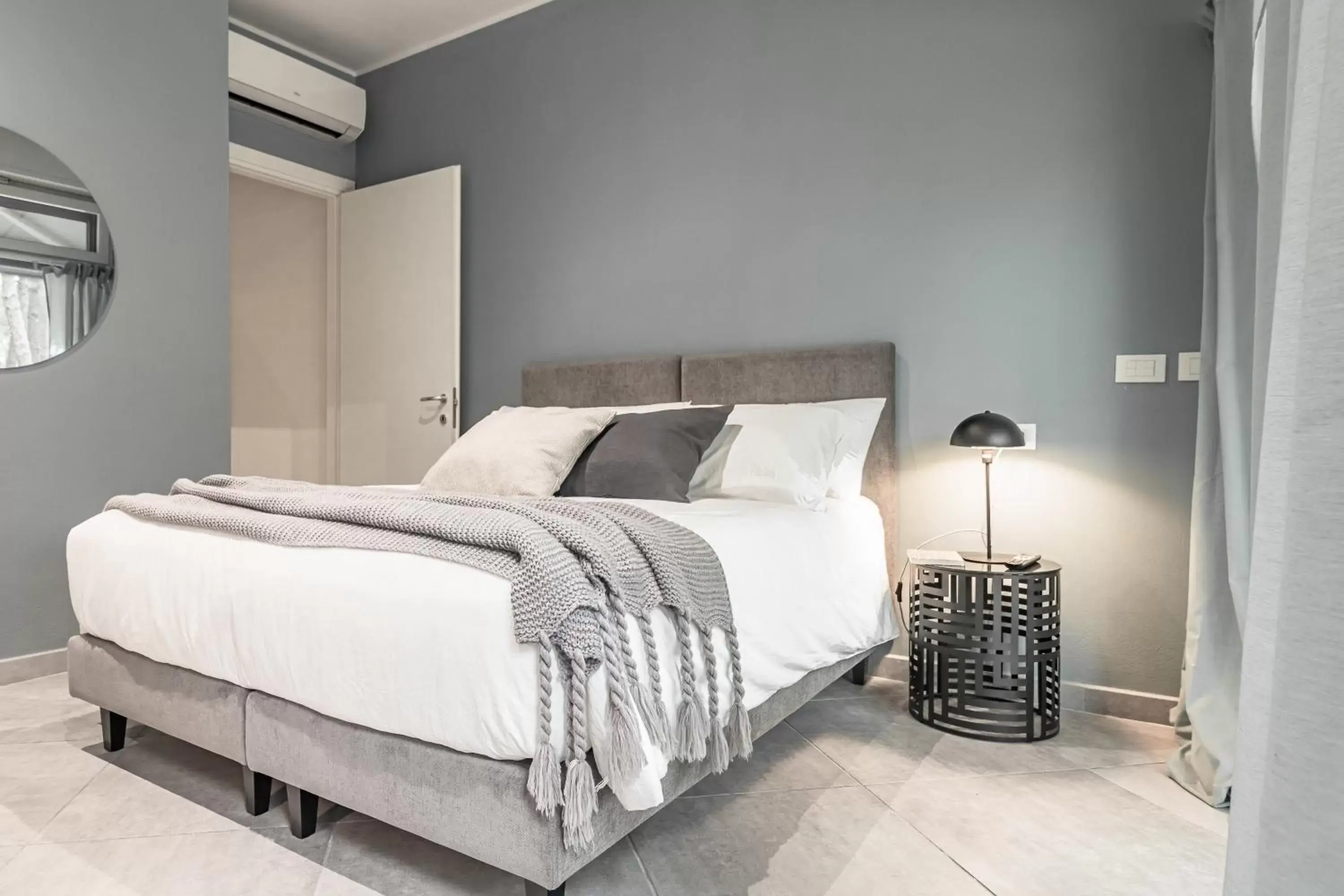 Double or Twin Room with Private Bathroom in Betulle61 Double or Twin Room with Private Bathroom in Betulle61