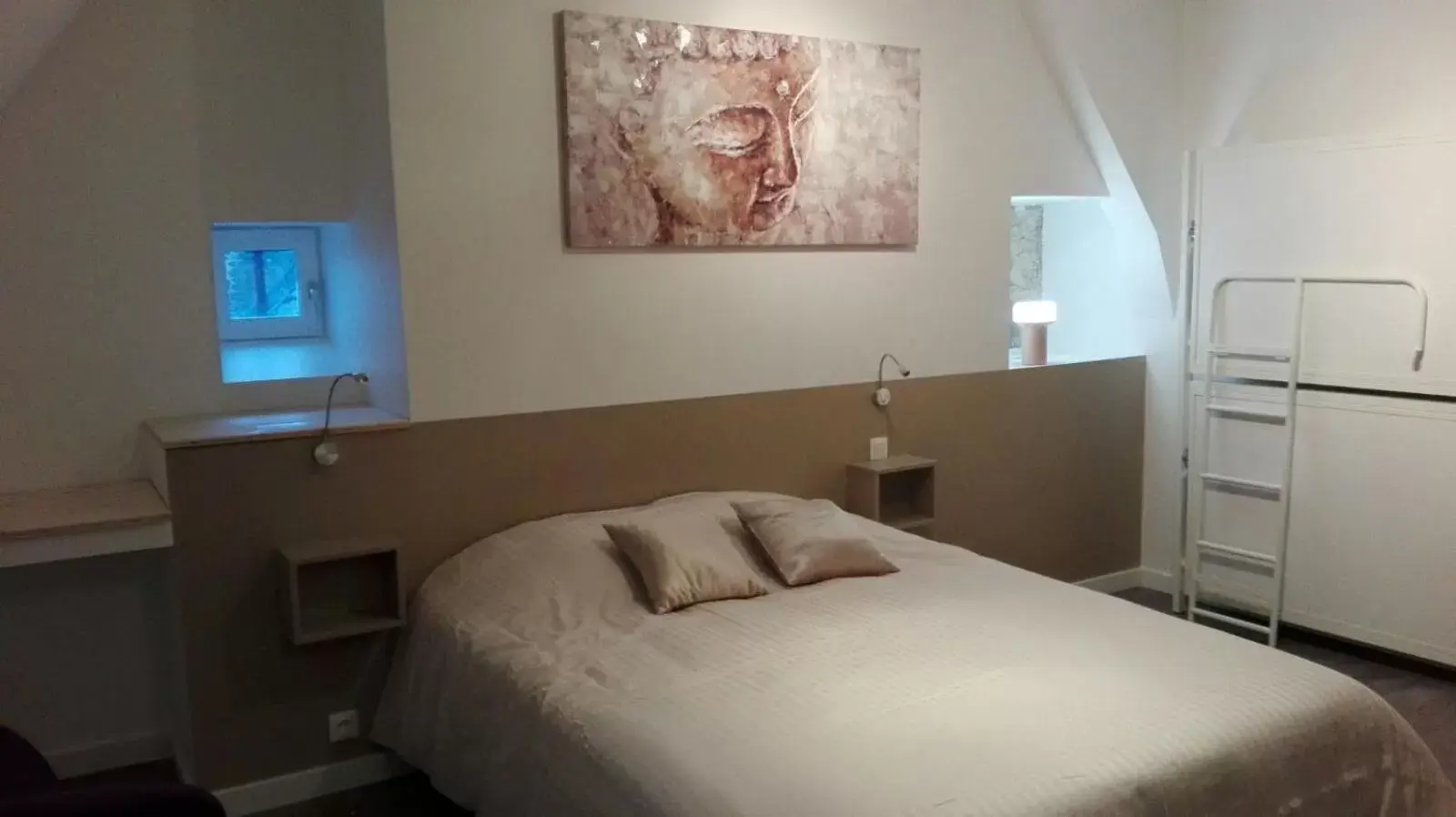 Superior Family Room in Le Bouddha Besse Superior Family Room in Le Bouddha Besse