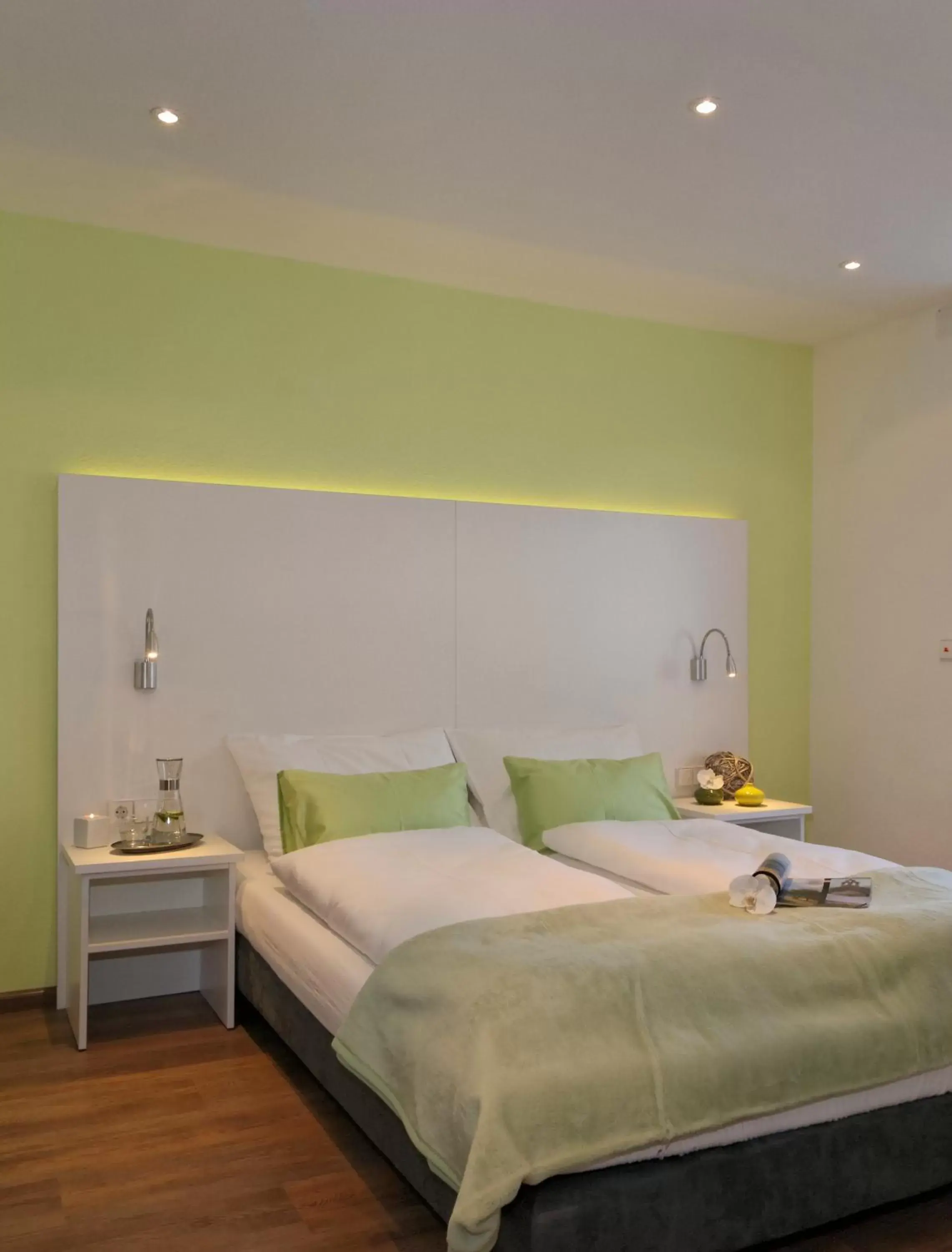 Comfort Double Room with Air Conditioning in Schlotzeria Hotel I Café I Eis Comfort Double Room with Air Conditioning in Schlotzeria Hotel I Café I Eis