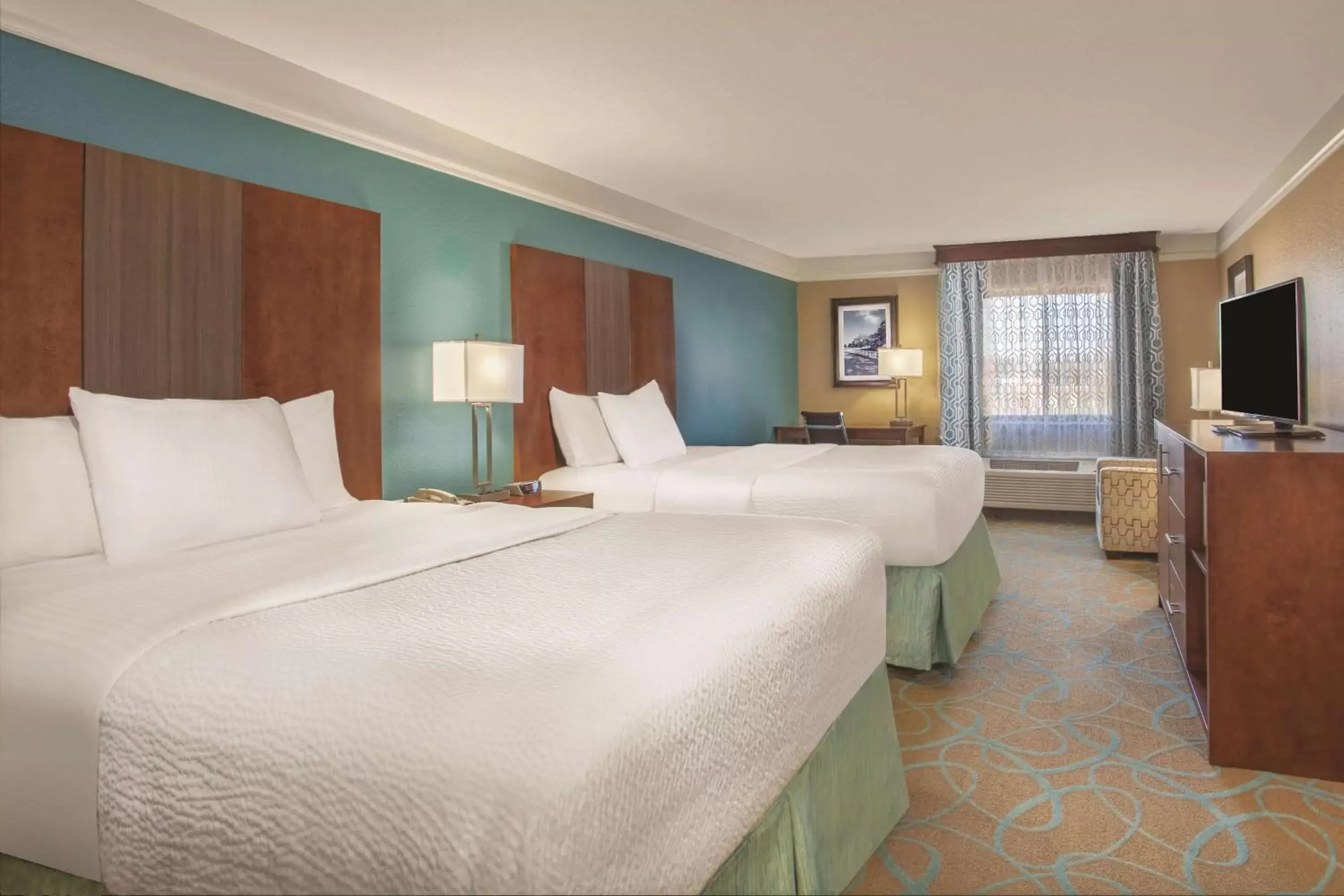 Queen Room with Two Queen Beds in La Quinta by Wyndham Elizabethtown Queen Room with Two Queen Beds in La Quinta by Wyndham Elizabethtown