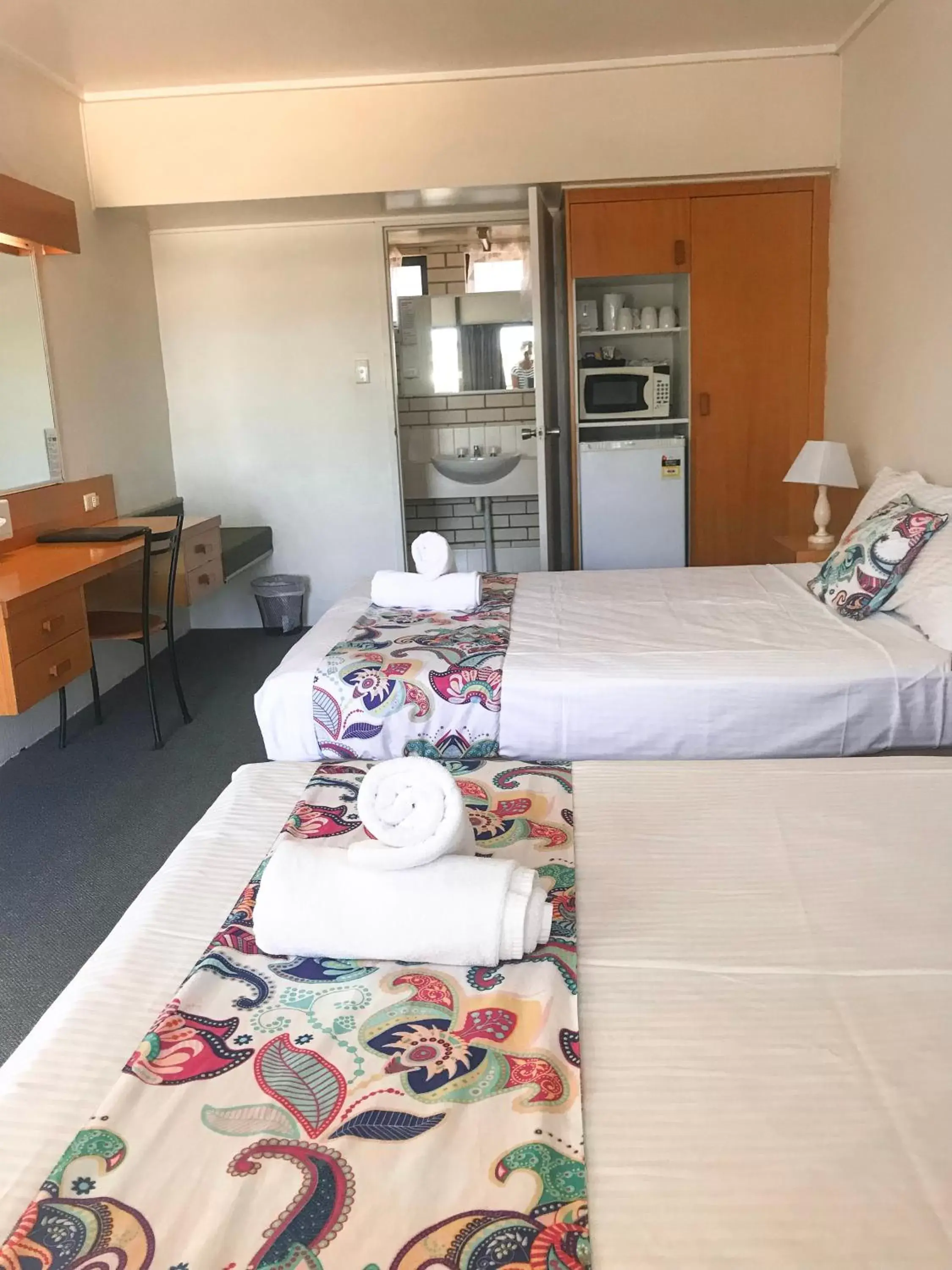 Superior Double or Twin Room in ZED MOTELS Tropical Gateway Superior Double or Twin Room in ZED MOTELS Tropical Gateway