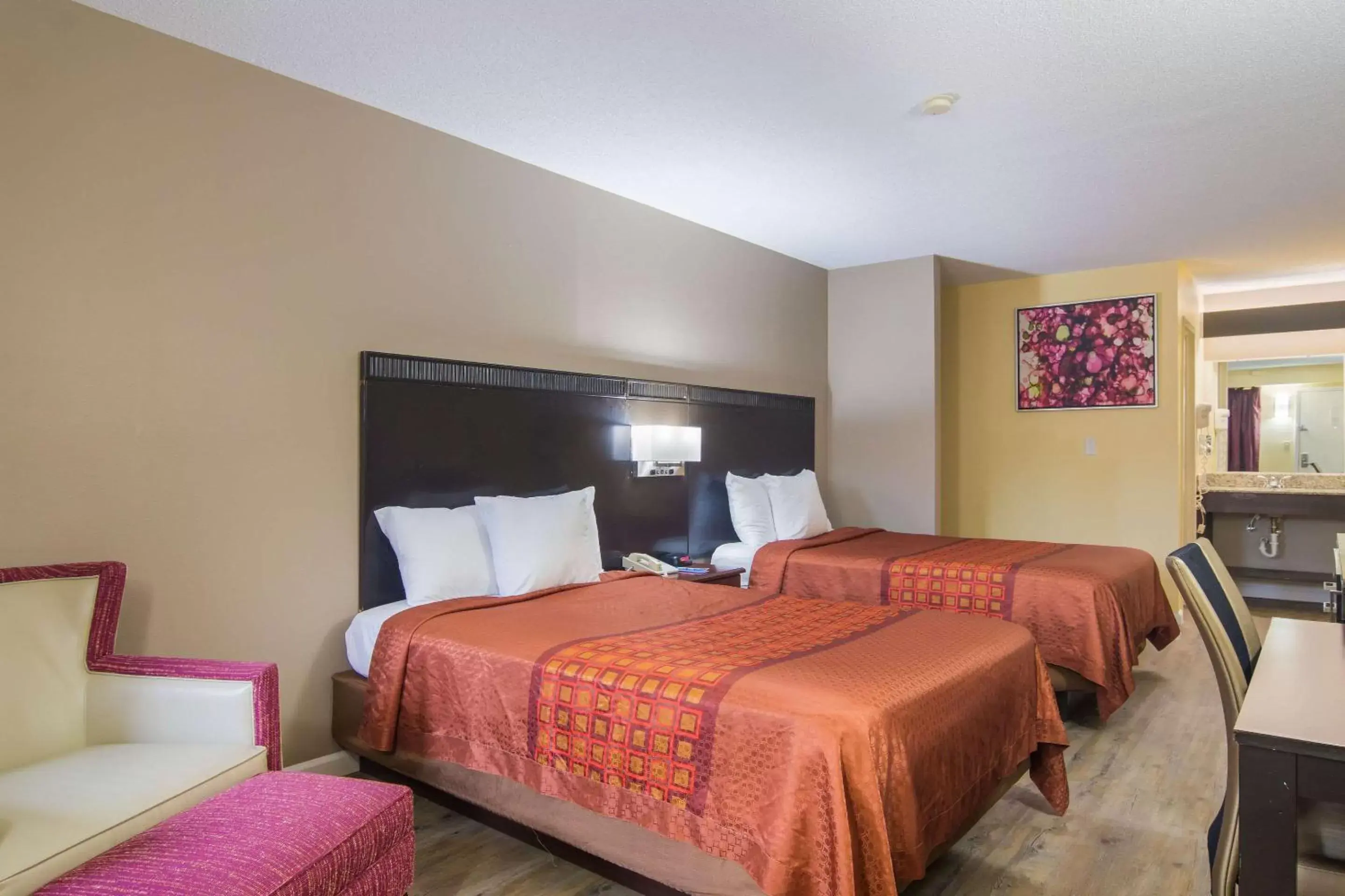 Double Room with Two Double Beds - Non-Smoking in Rodeway Inn & Suites Monroeville-Pittsburgh Double Room with Two Double Beds - Non-Smoking in Rodeway Inn & Suites Monroeville-Pittsburgh