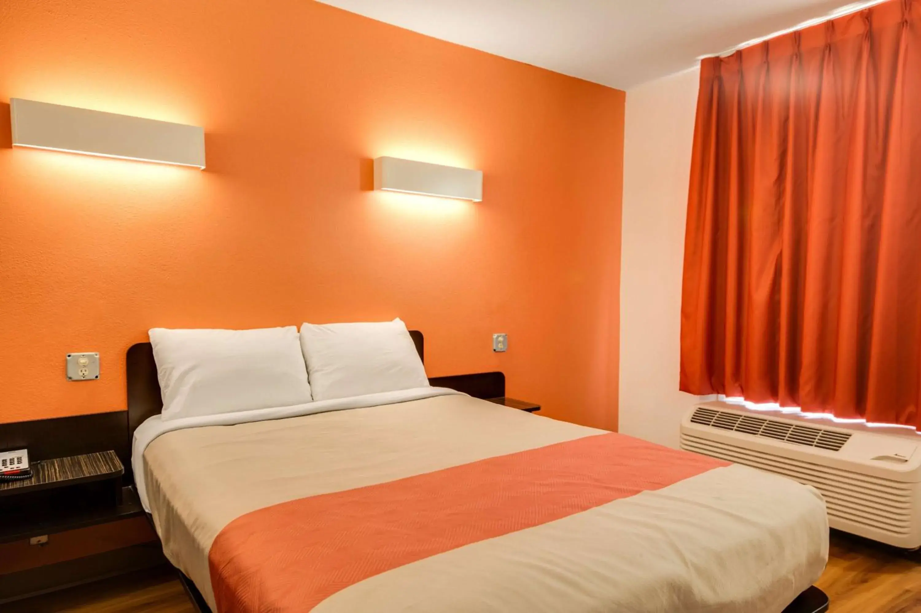 Double Room - single occupancy - Non-Smoking in Motel 6-Jennings, LA Double Room - single occupancy - Non-Smoking in Motel 6-Jennings, LA