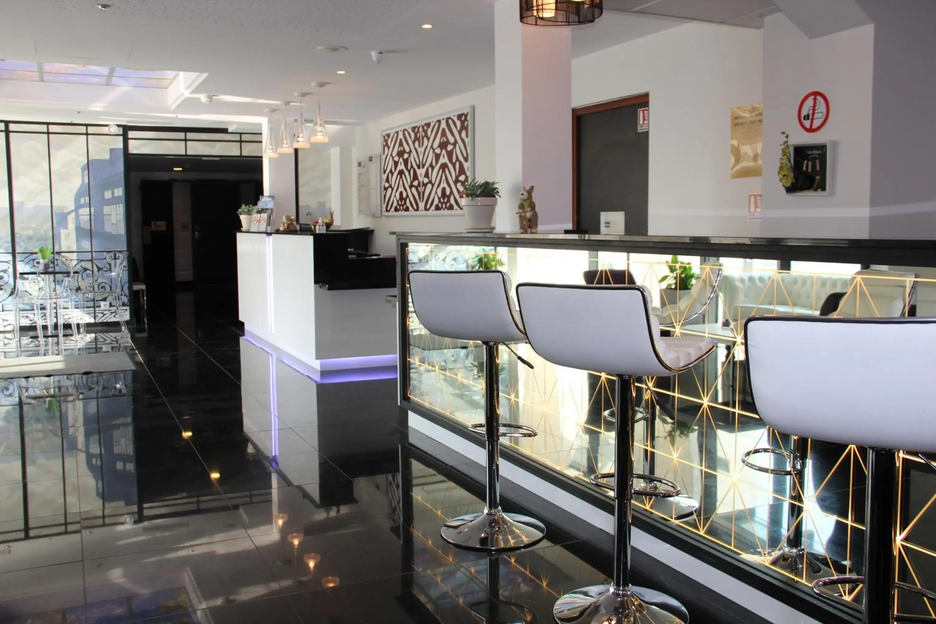 Kyriad Saint Quentin en Yvelines - Montigny Kyriad Saint Quentin en Yvelines - Montigny