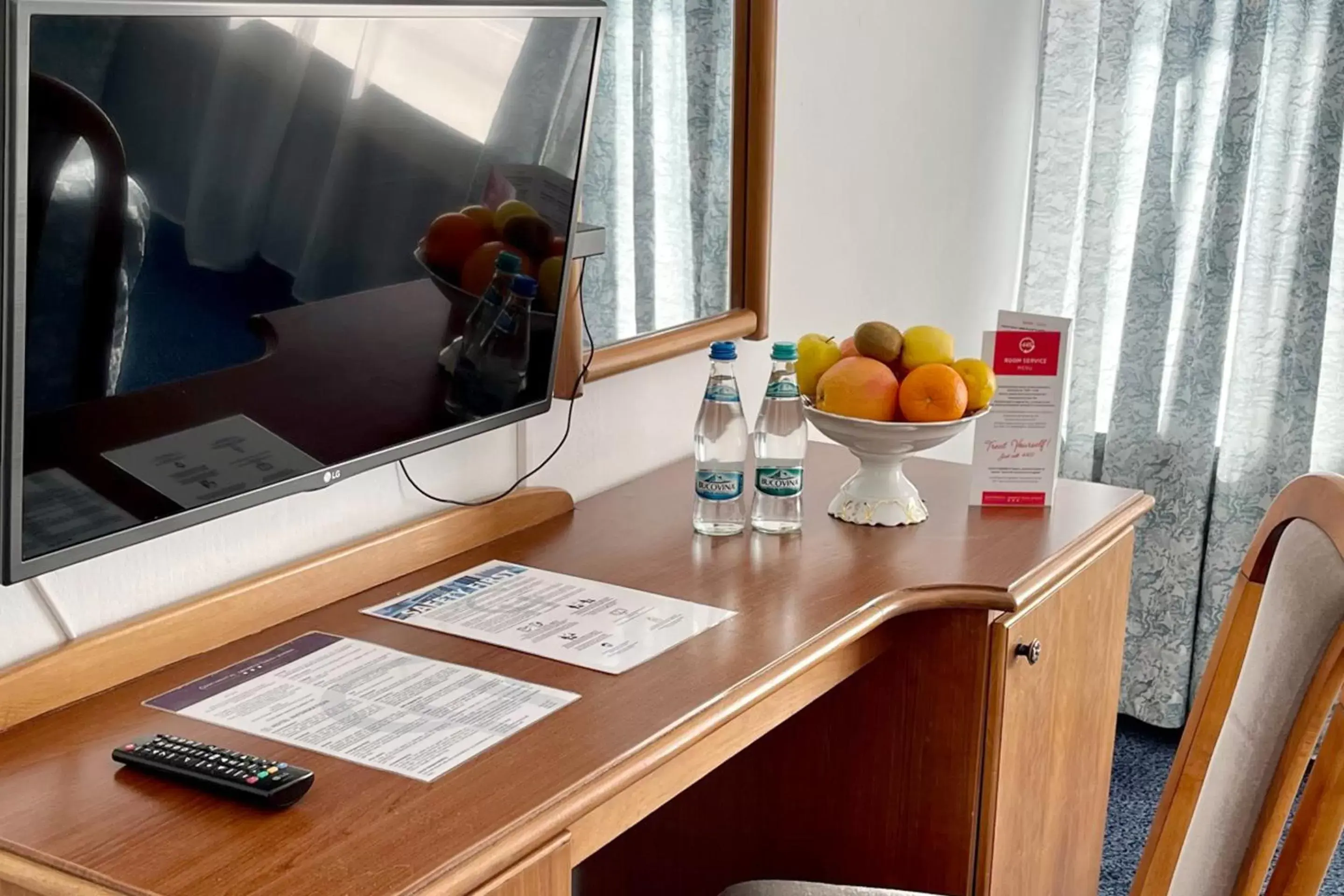 Standard Double Room with River View in Continental Drobeta Turnu Severin Standard Double Room with River View in Continental Drobeta Turnu Severin