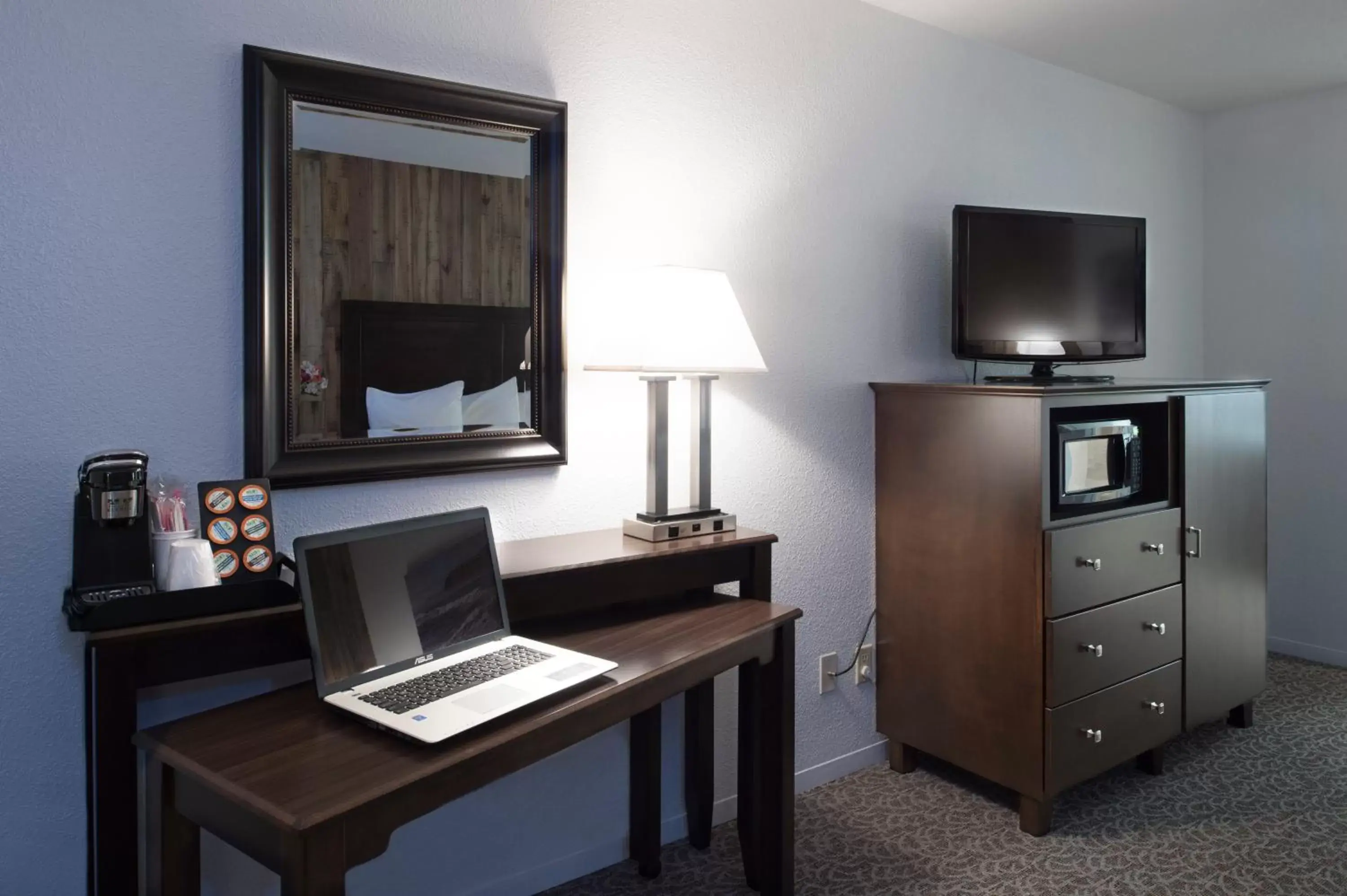 Deluxe King Room in Mission Inn Deluxe King Room in Mission Inn