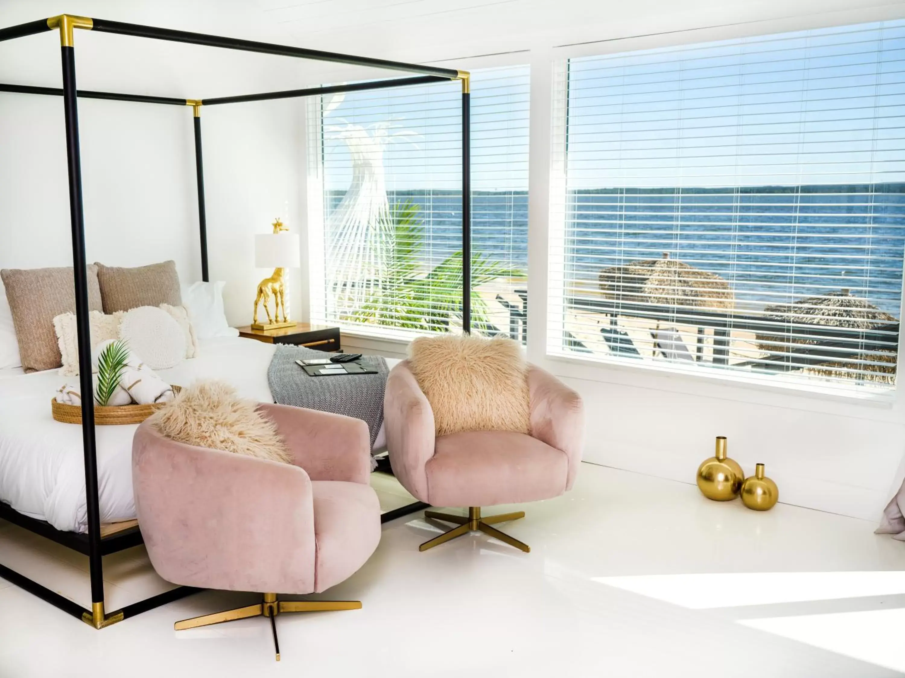 Deluxe Suite with Sea View in Aqua by American Beech - Adults Only Deluxe Suite with Sea View in Aqua by American Beech - Adults Only